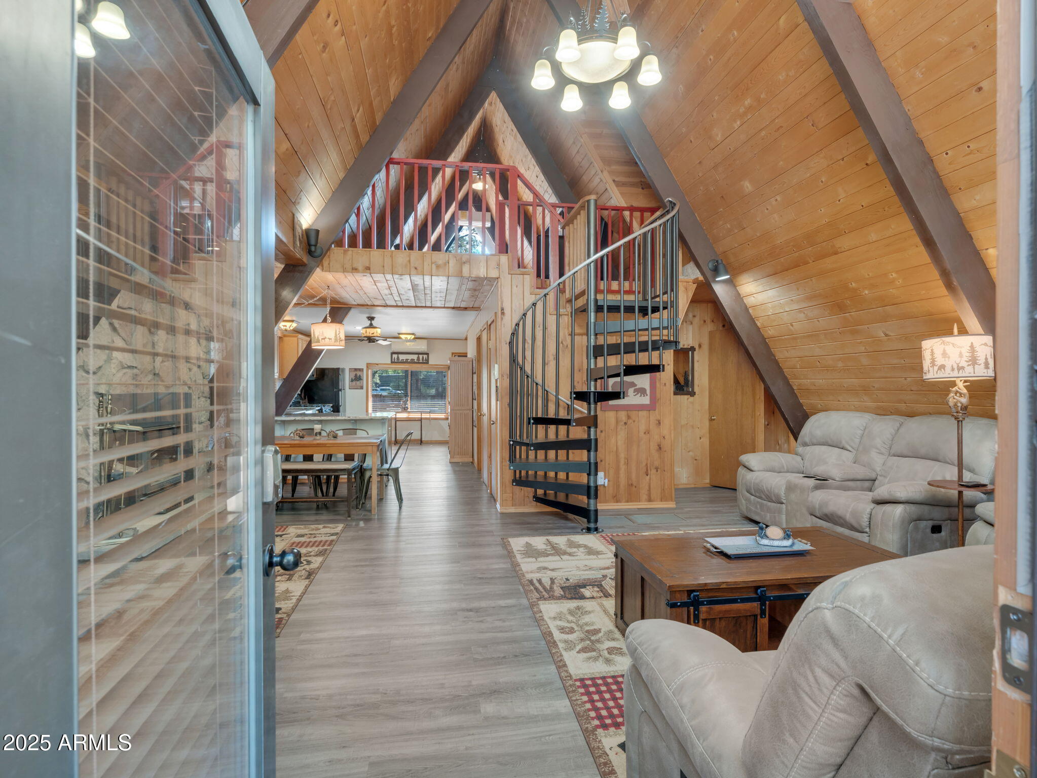 NORTH LODGE - Residential