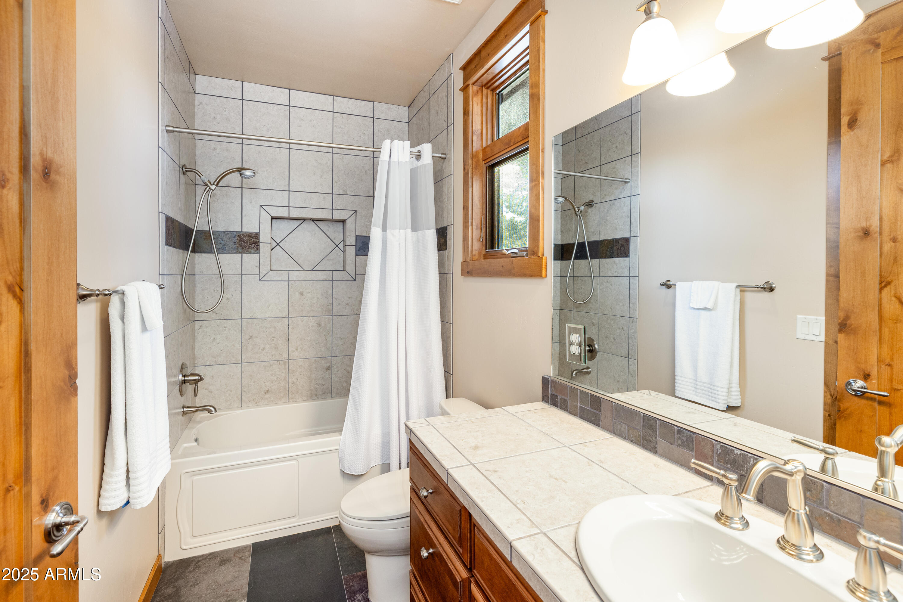 ESTATES AT PINE CANYON 2 - Residential