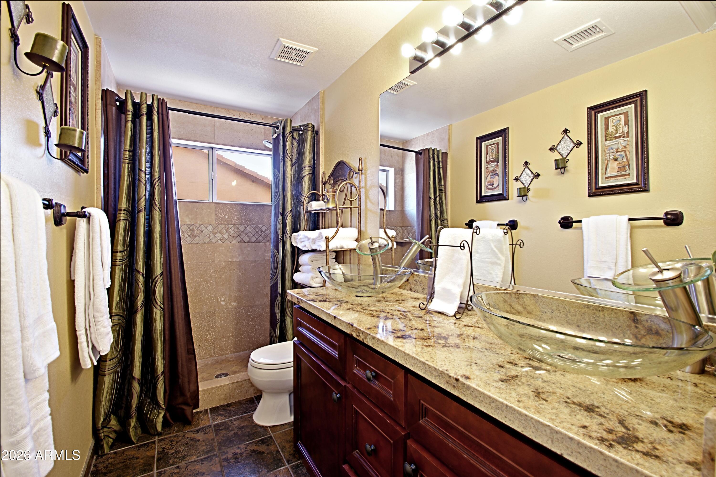 FULTON HOMES AT ARROWHEAD - Residential