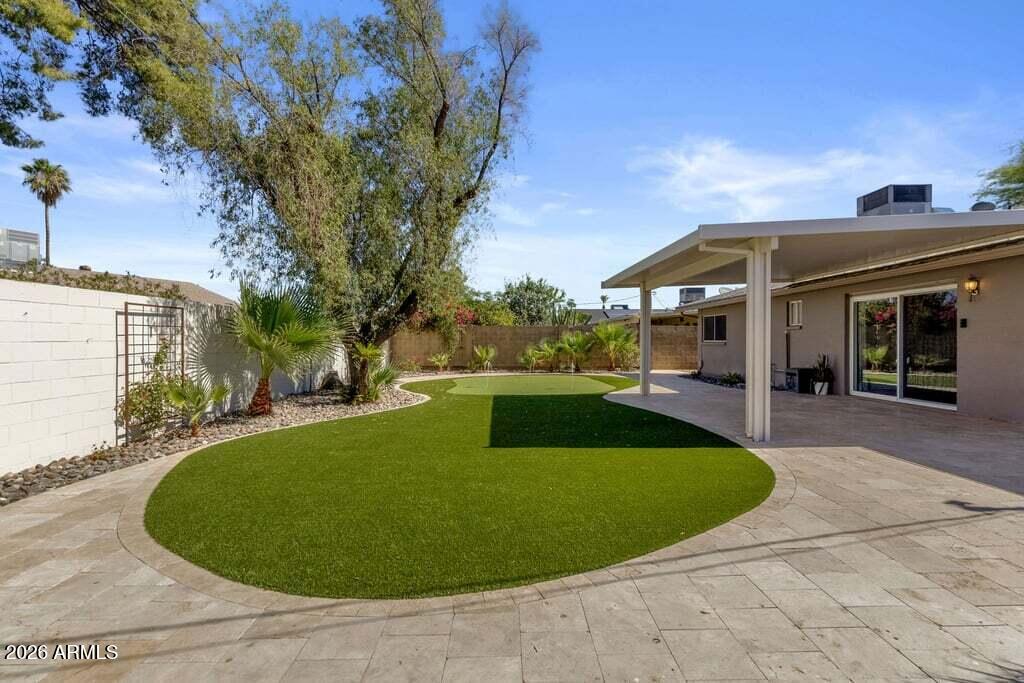 POINTE SCOTTSDALE UNIT 1 - Residential