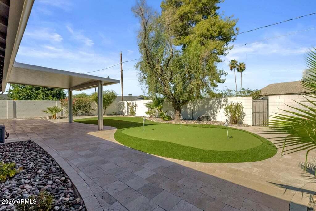 POINTE SCOTTSDALE UNIT 1 - Residential