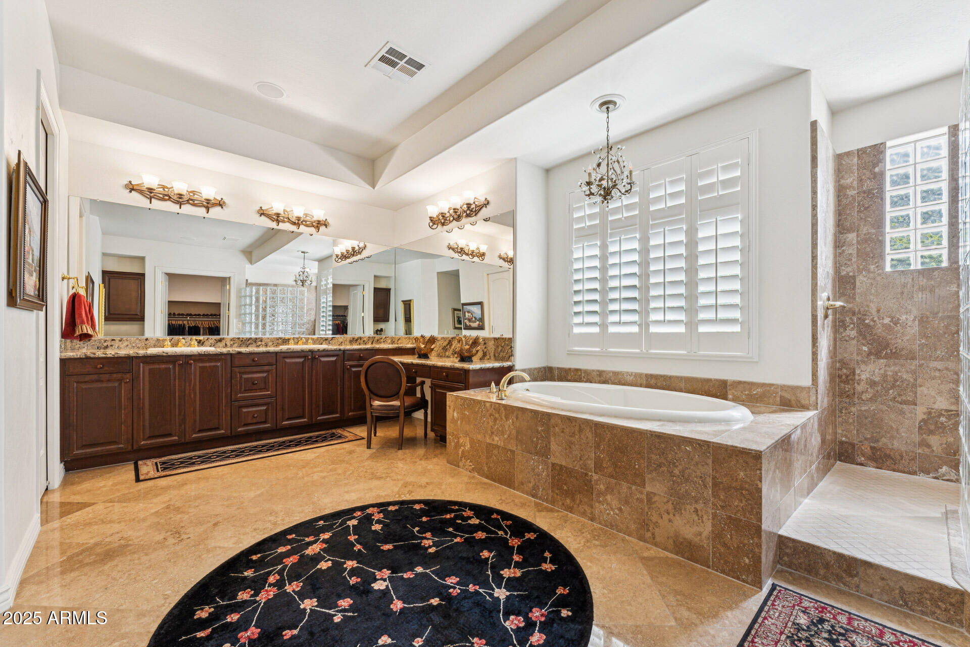 DREAMING SUMMIT UNIT 3A - Residential