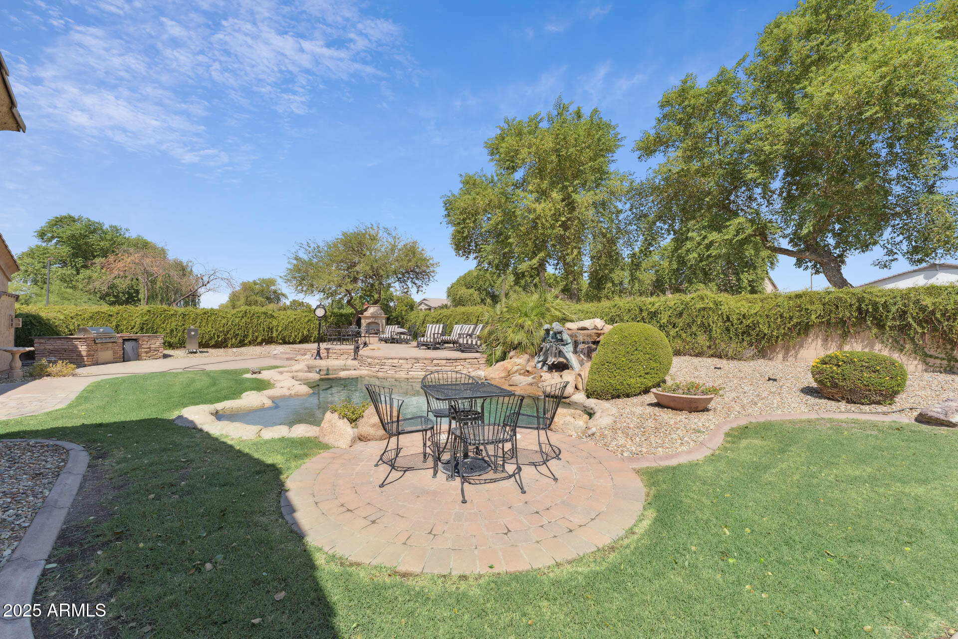 DREAMING SUMMIT UNIT 3A - Residential