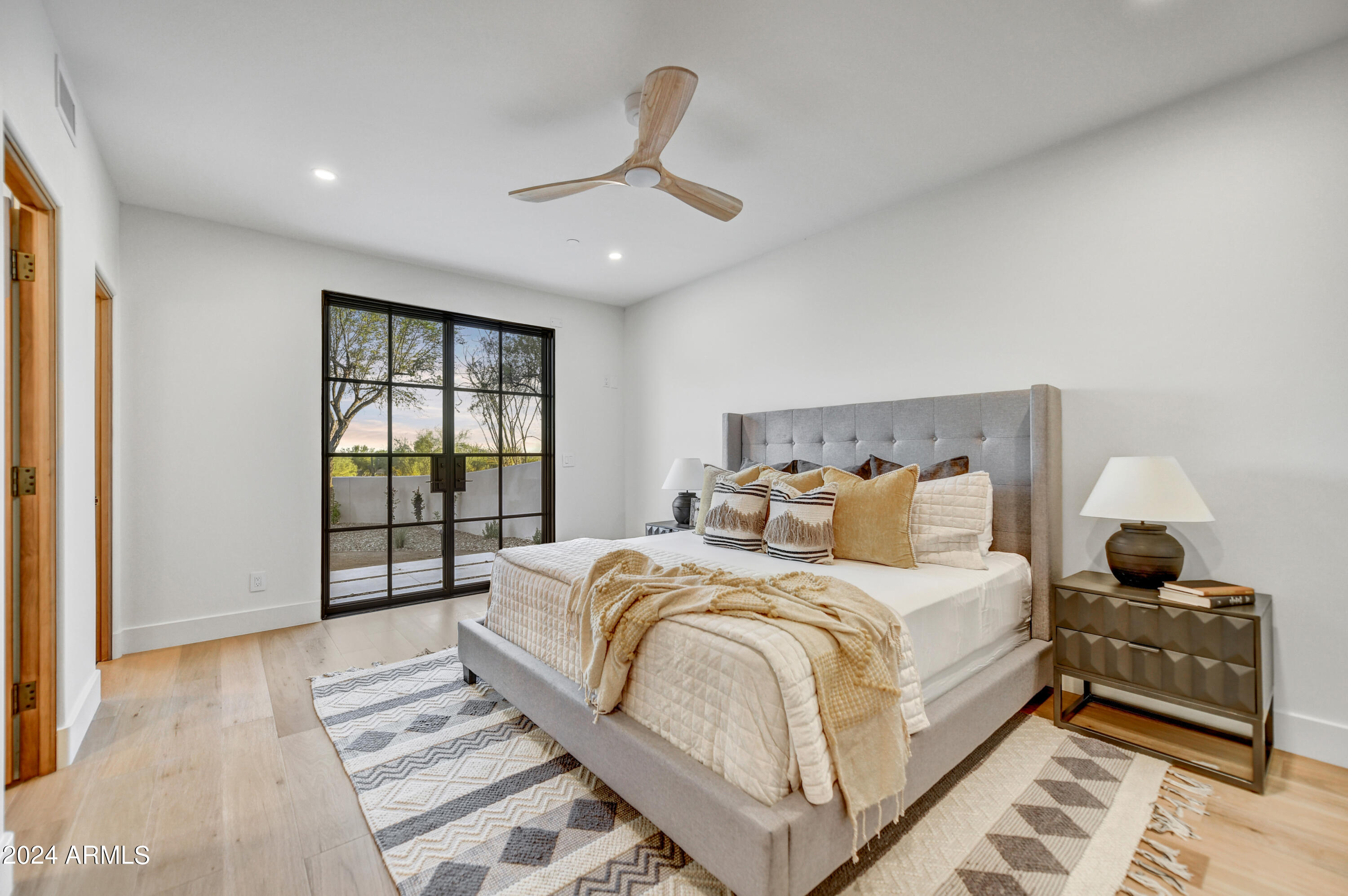 PINNACLE PEAK VISTAS 3 LOT 1-210 TR A-B - Residential