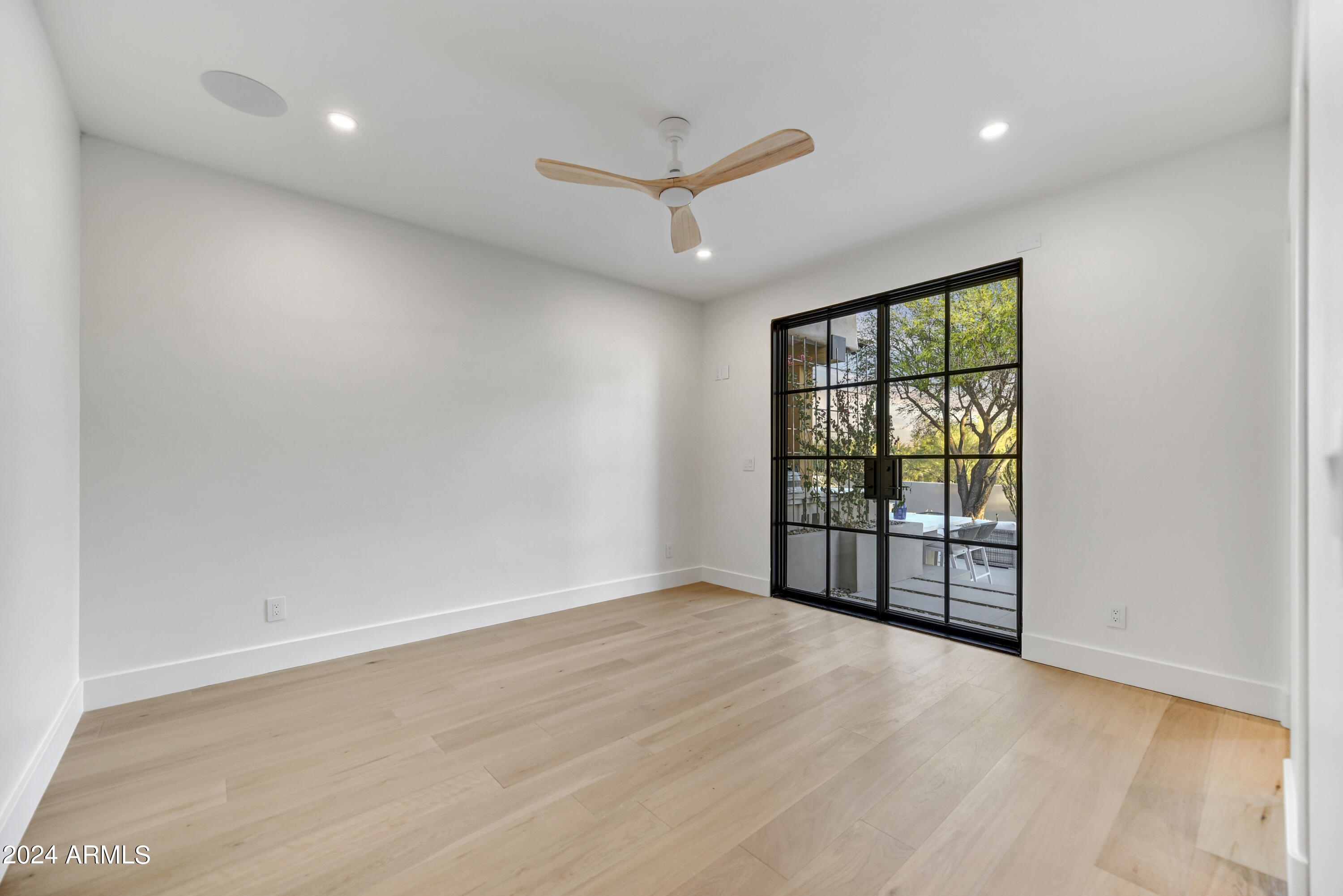 PINNACLE PEAK VISTAS 3 LOT 1-210 TR A-B - Residential