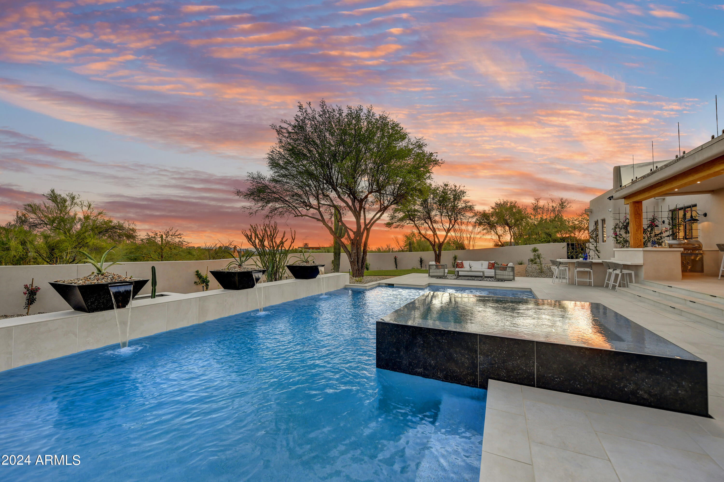 PINNACLE PEAK VISTAS 3 LOT 1-210 TR A-B - Residential