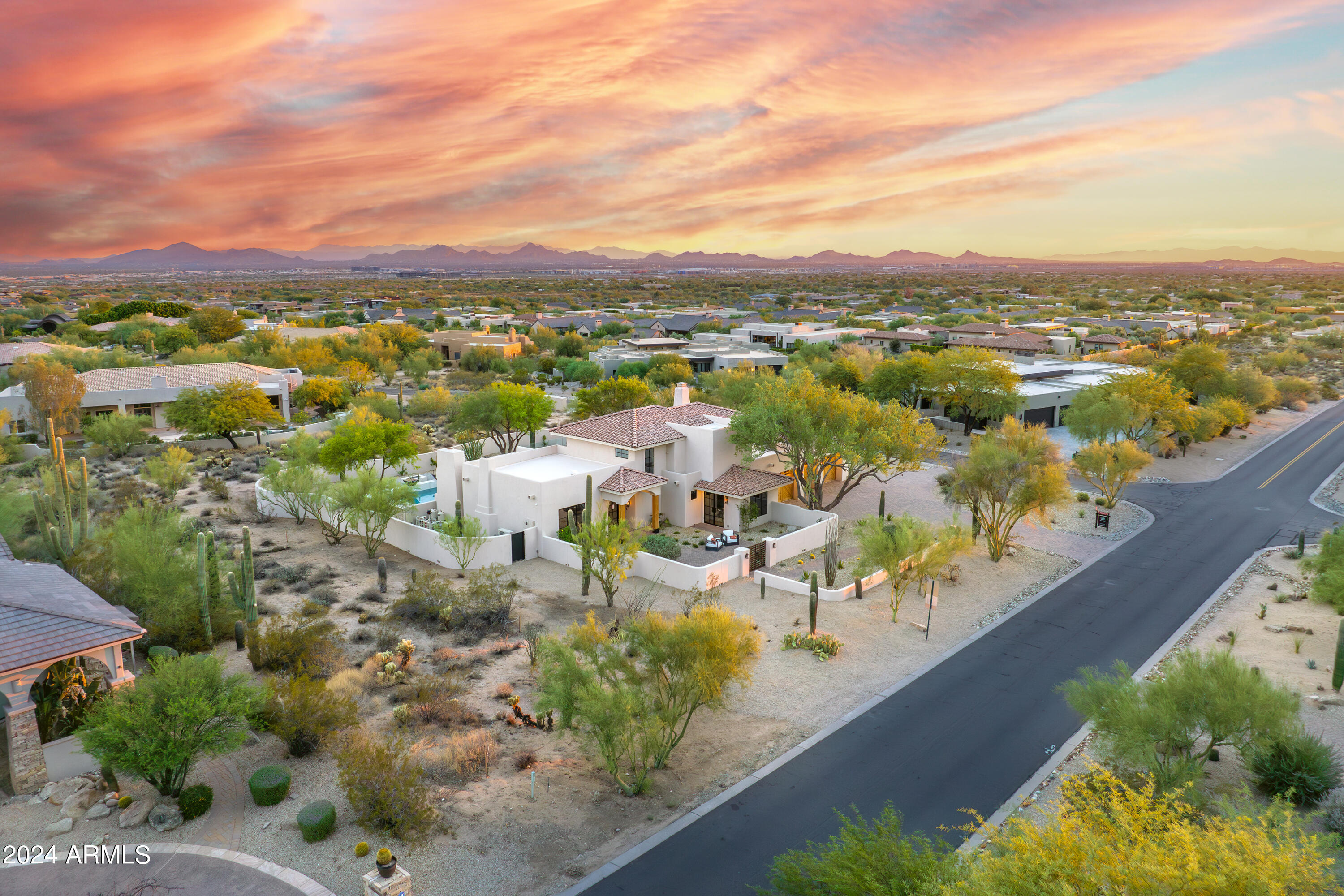 PINNACLE PEAK VISTAS 3 LOT 1-210 TR A-B - Residential
