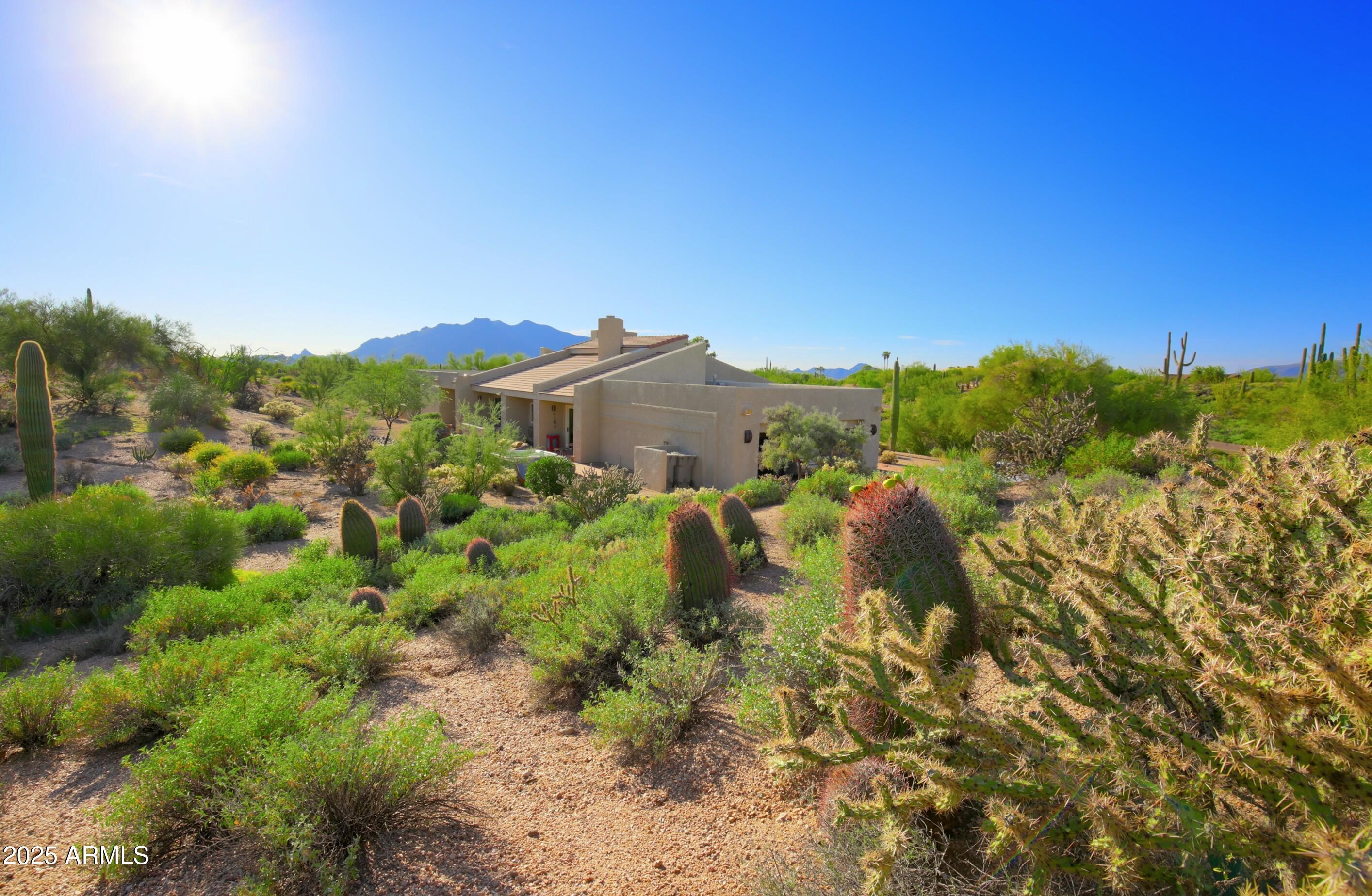 CAREFREE FORE - Residential