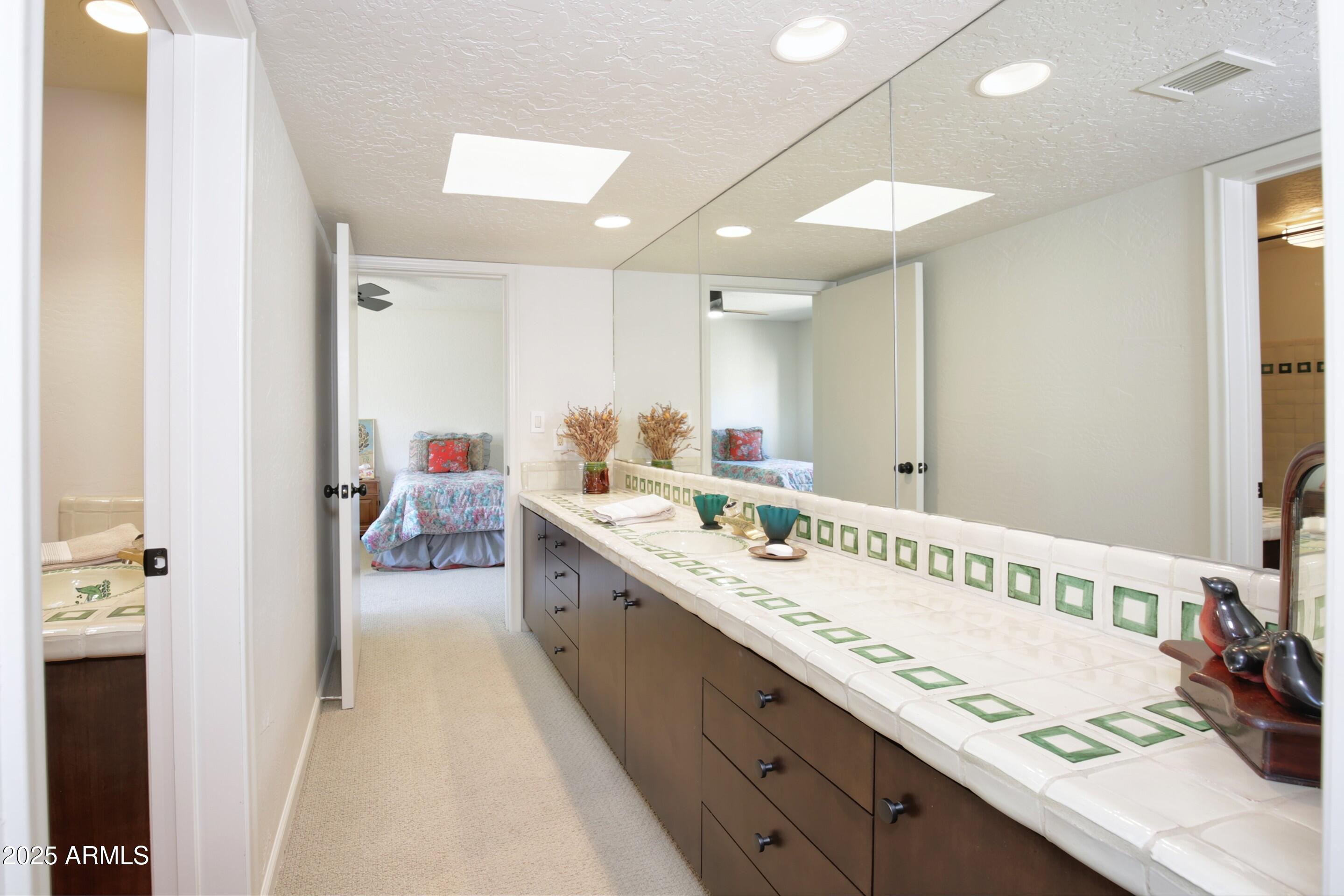CAREFREE FORE - Residential
