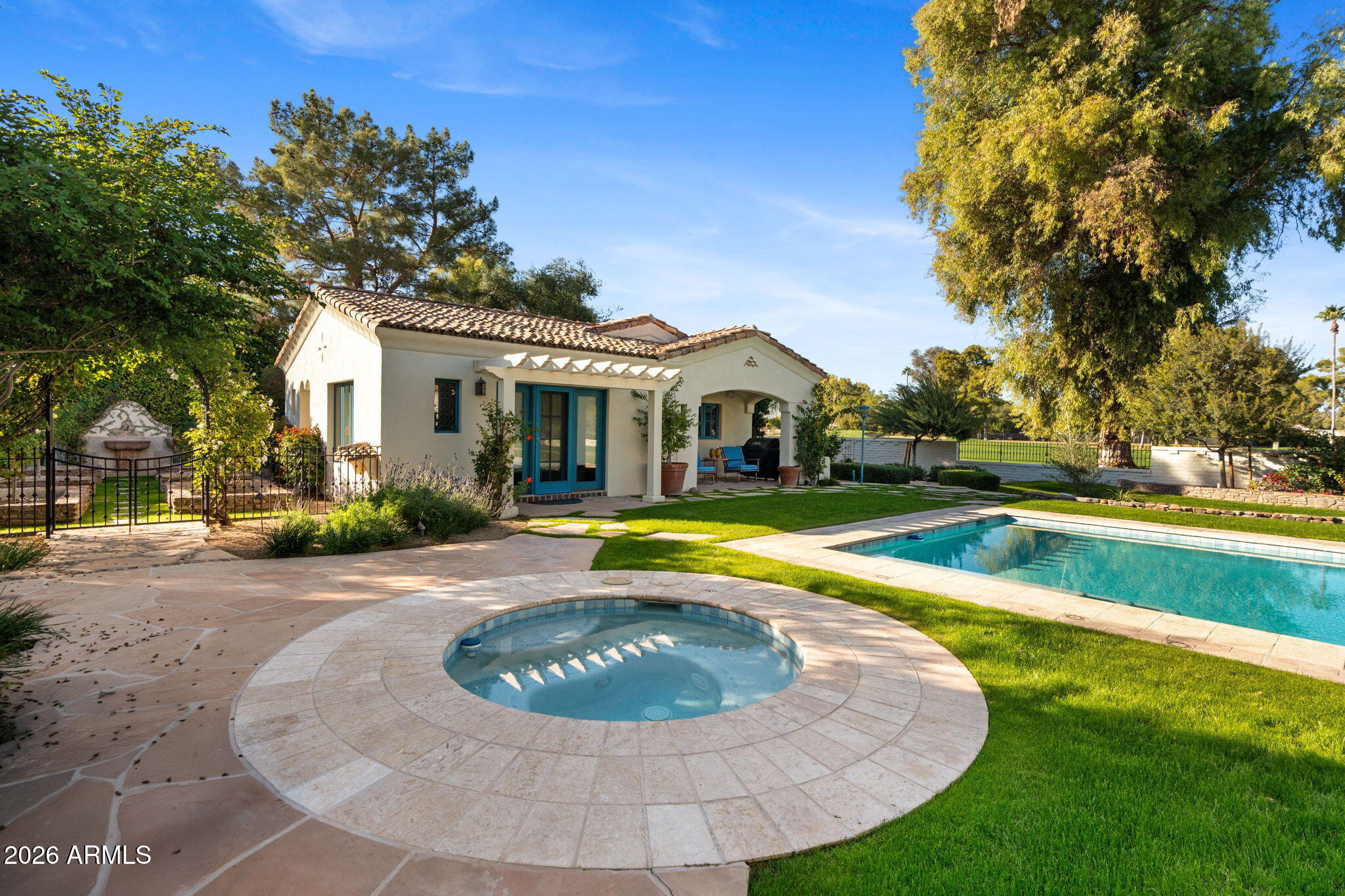 CAMELBACK COUNTRY CLUB ESTATES 4 - Residential