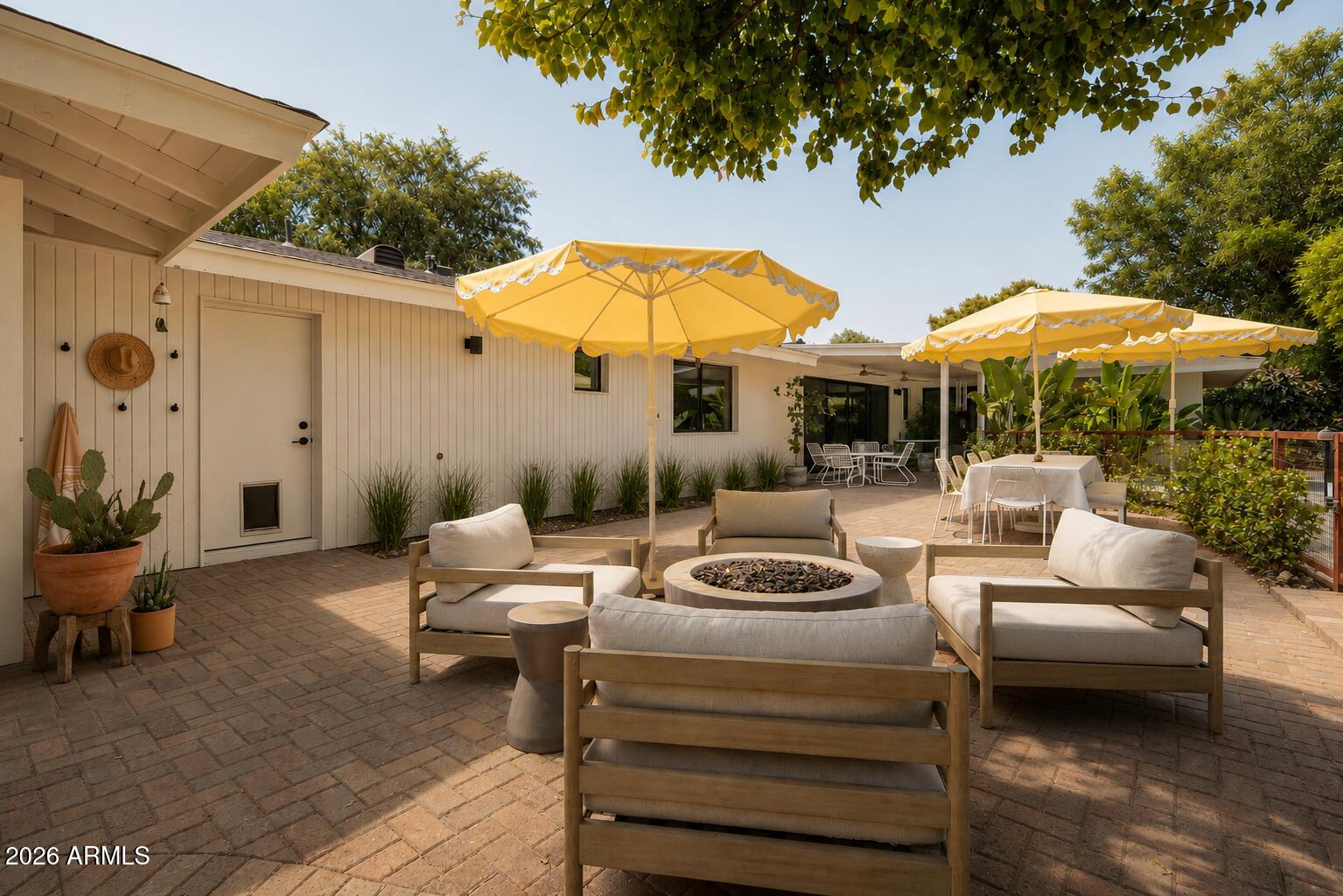 NORTHRIDGE - Residential