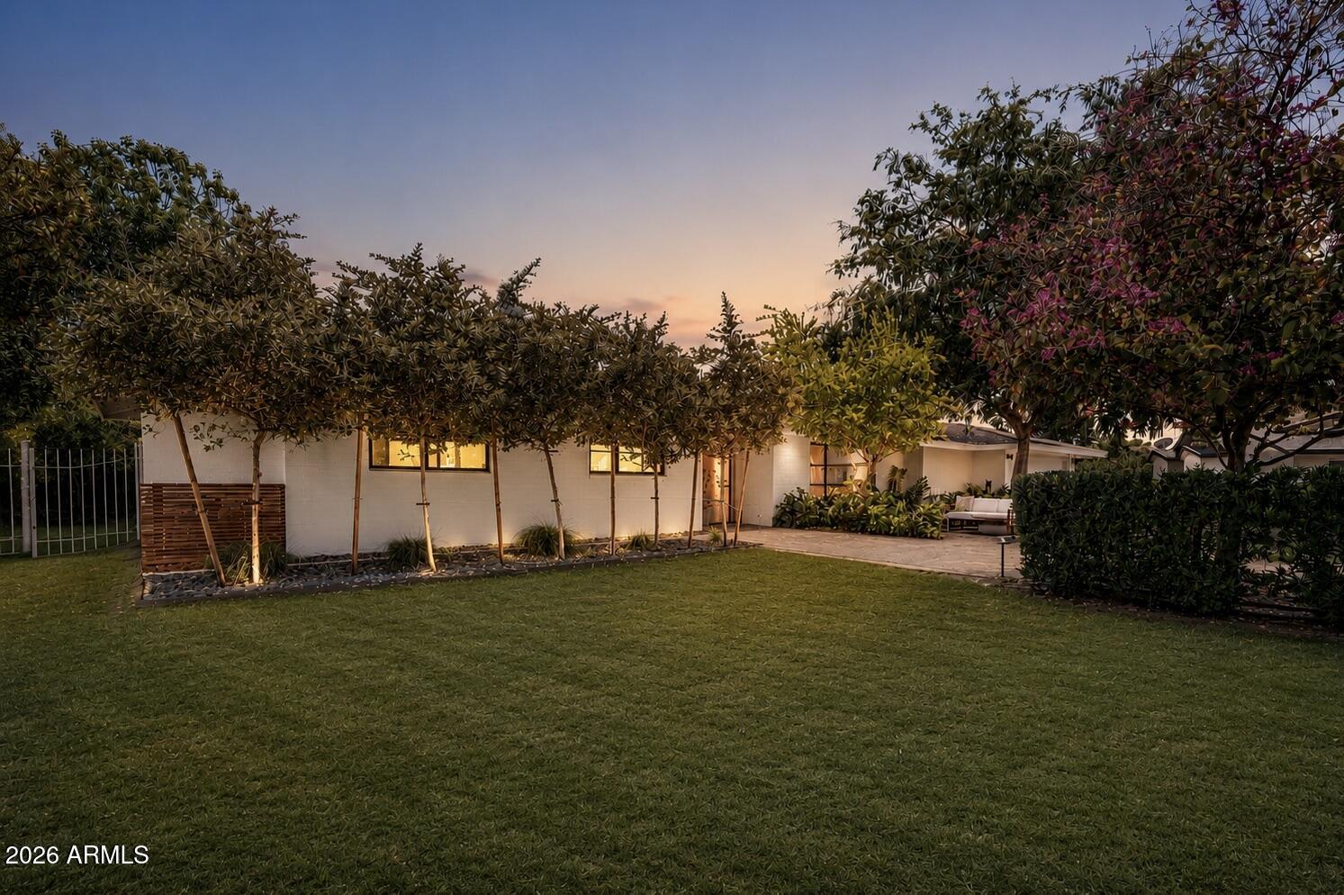 NORTHRIDGE - Residential