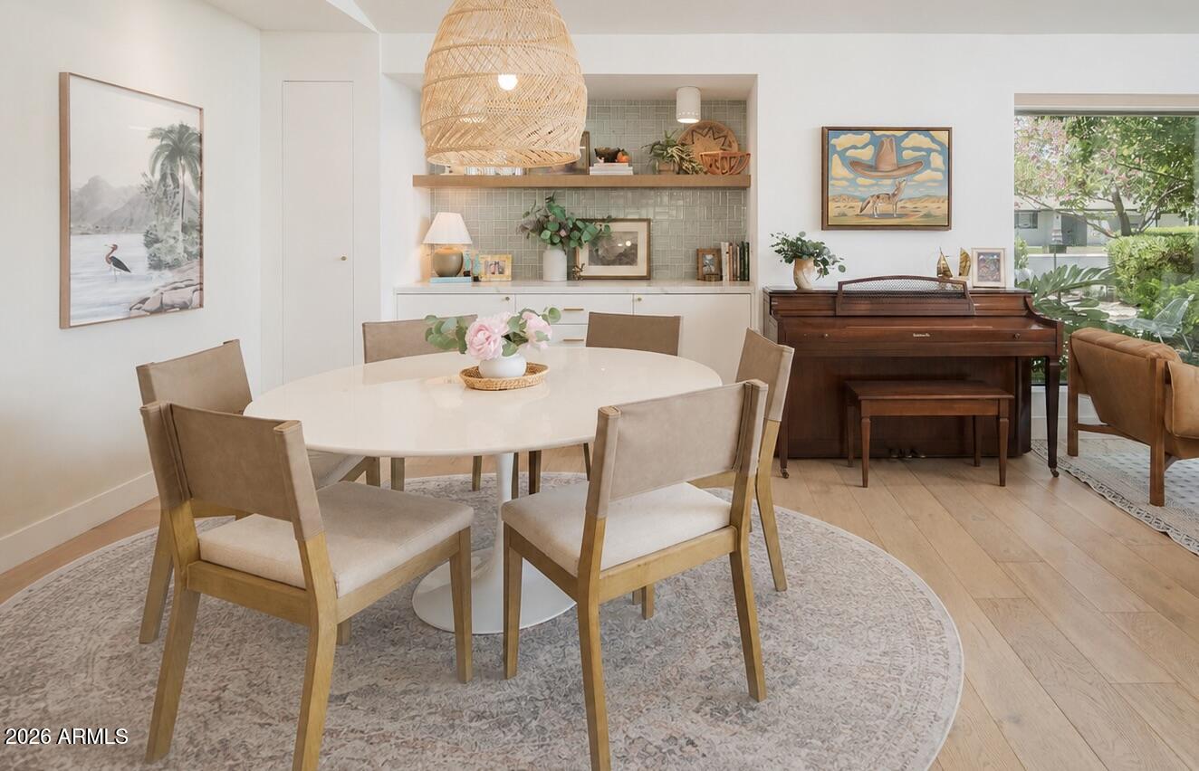 NORTHRIDGE - Residential