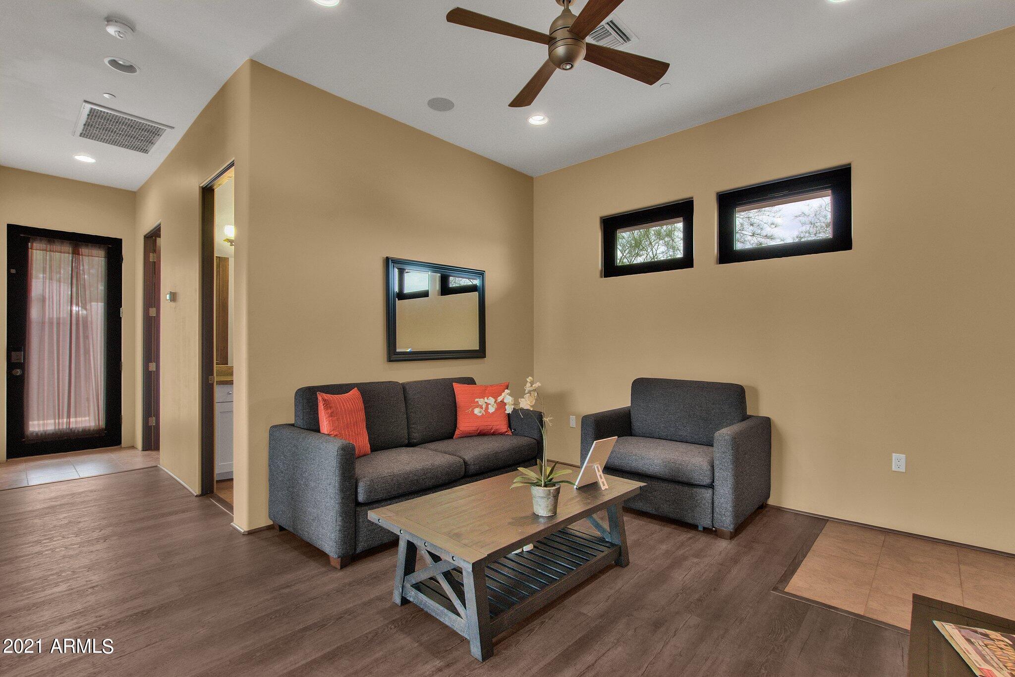 SUNDOWN RANCHOS - Residential