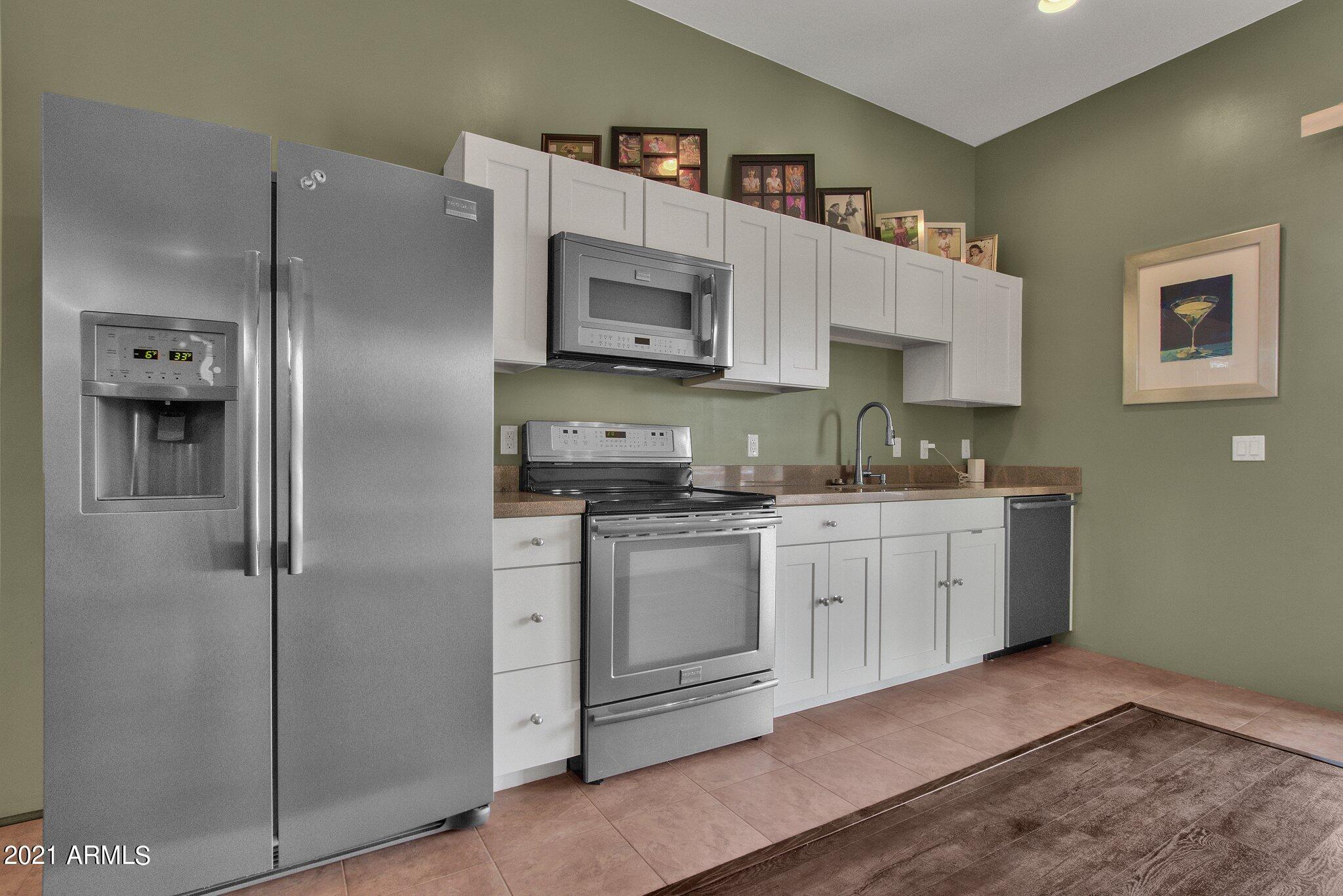 SUNDOWN RANCHOS - Residential
