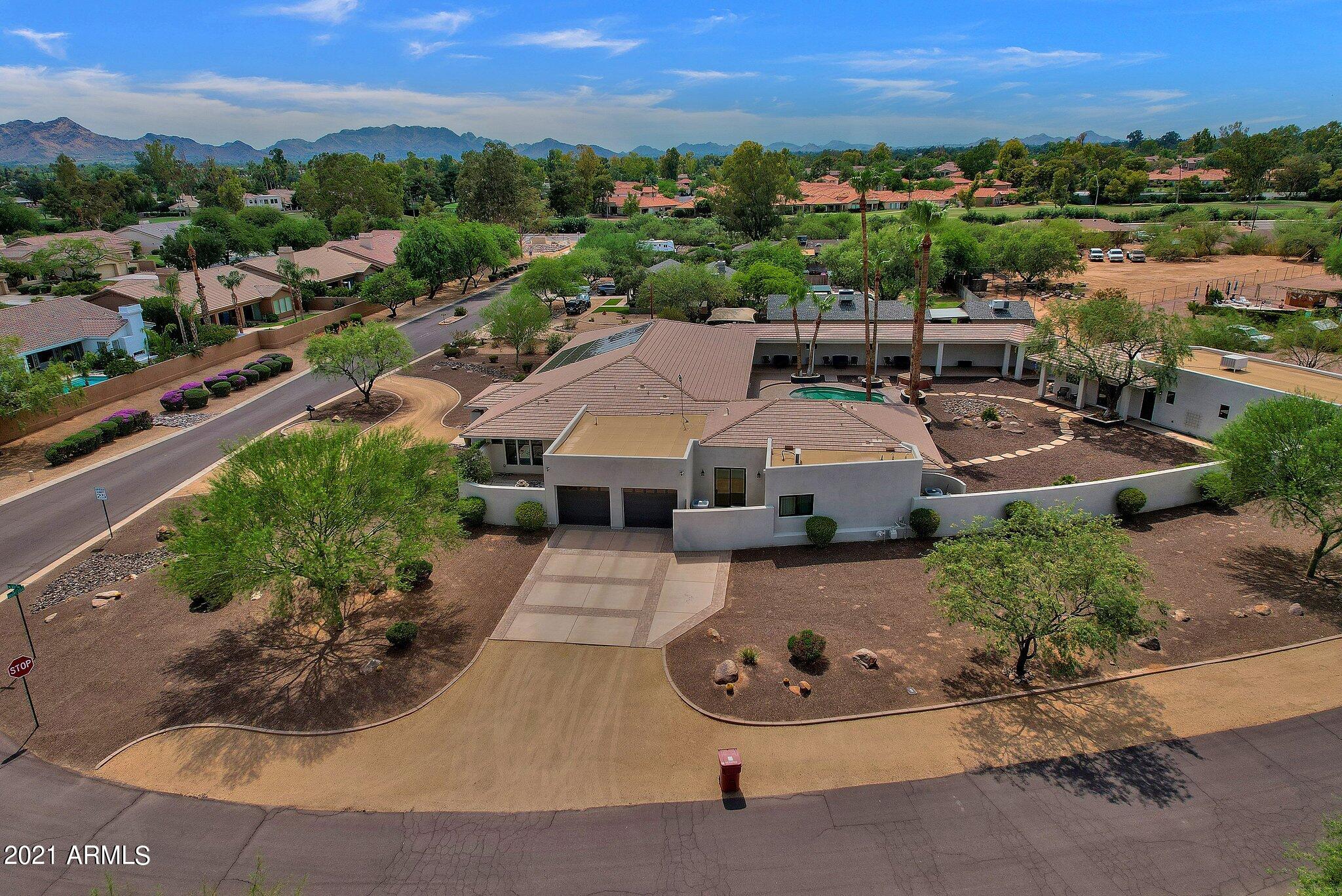 SUNDOWN RANCHOS - Residential