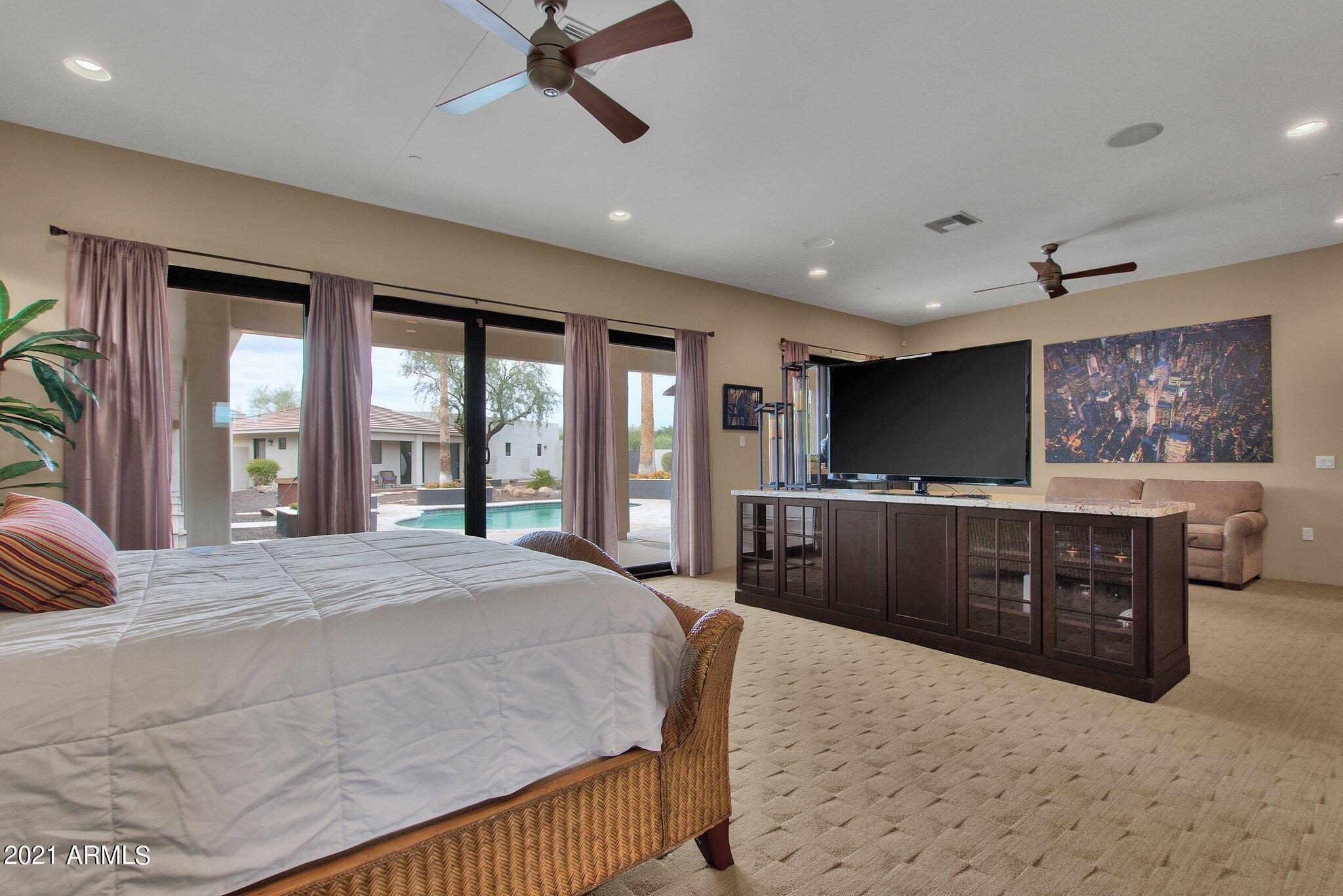 SUNDOWN RANCHOS - Residential
