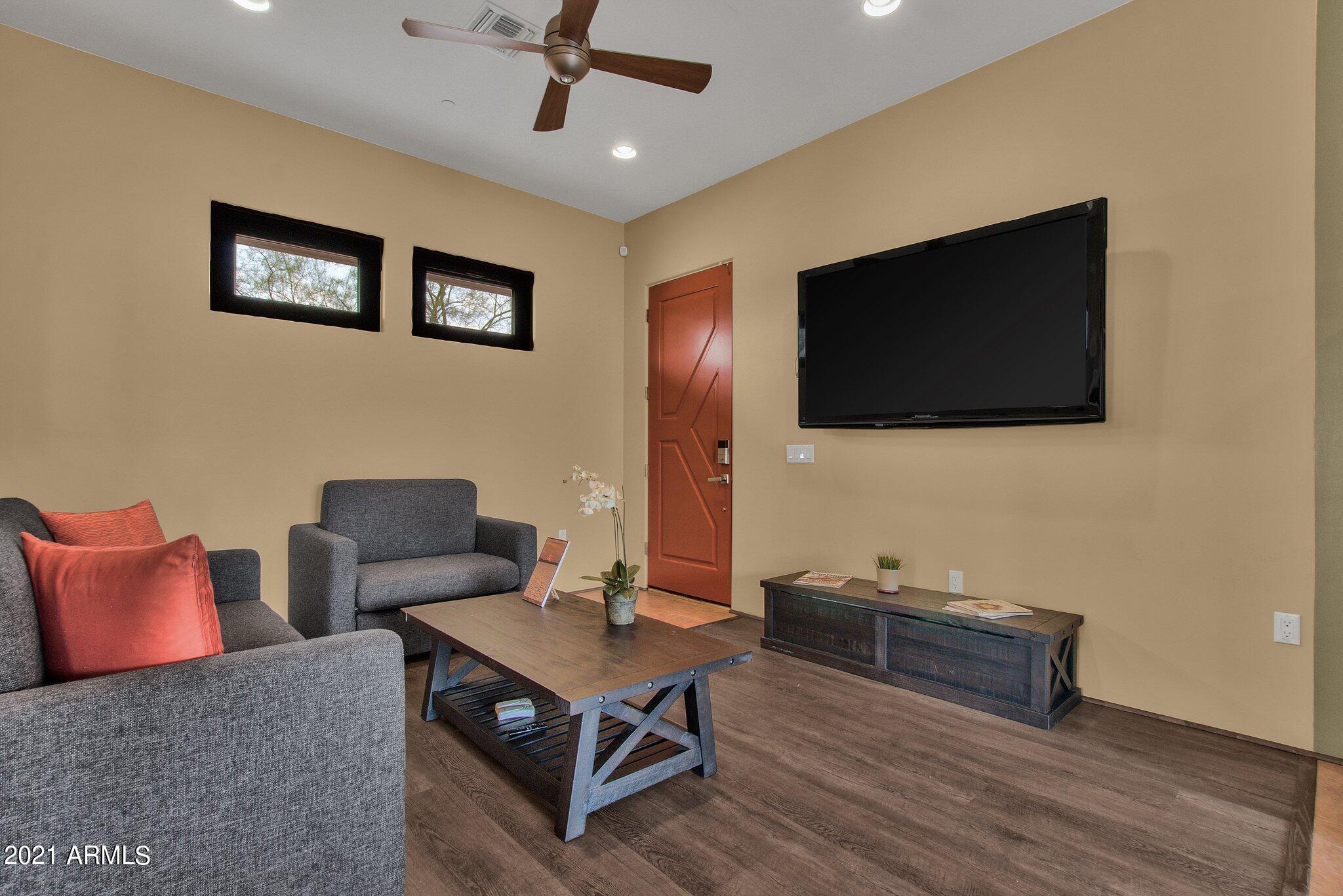 SUNDOWN RANCHOS - Residential