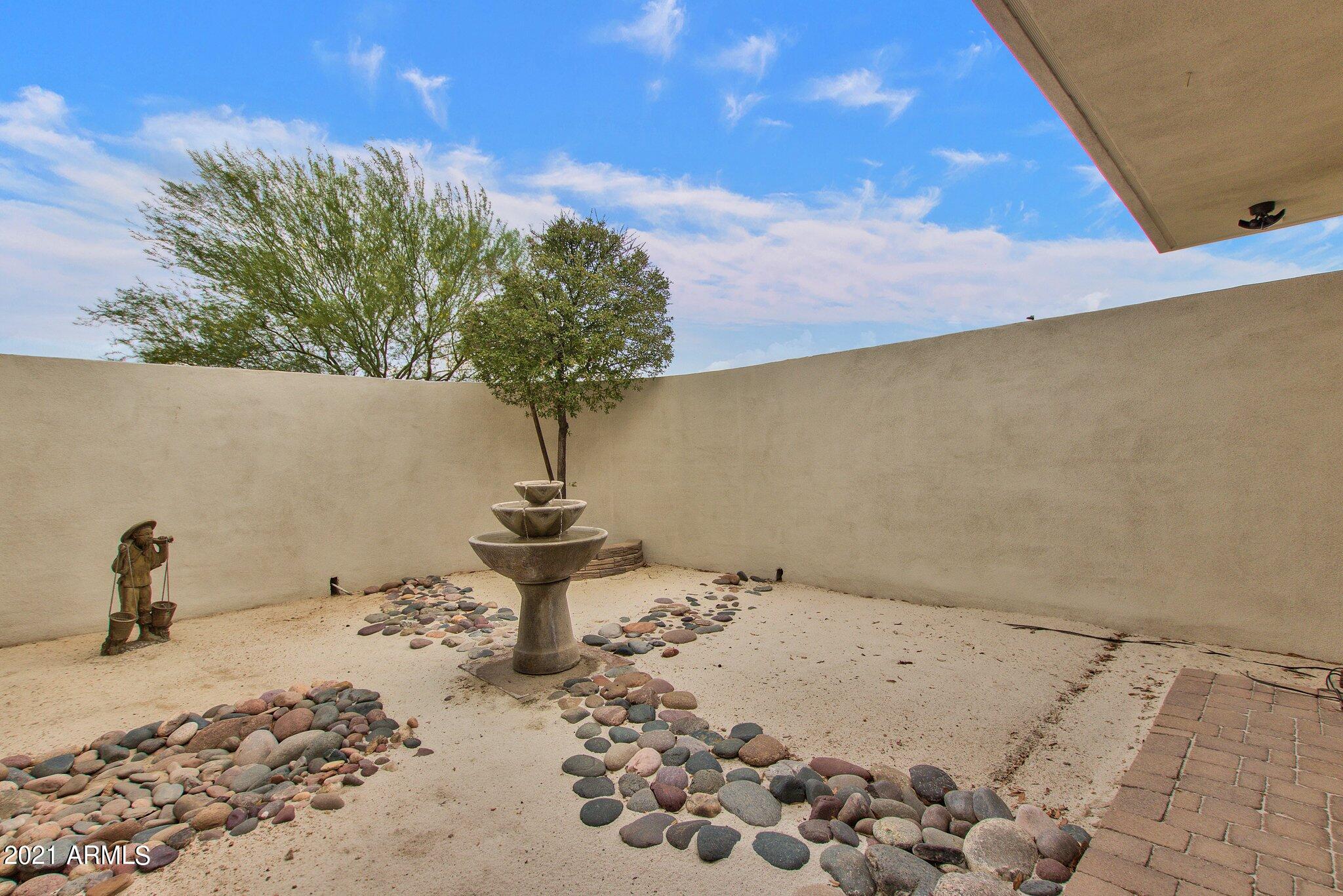 SUNDOWN RANCHOS - Residential