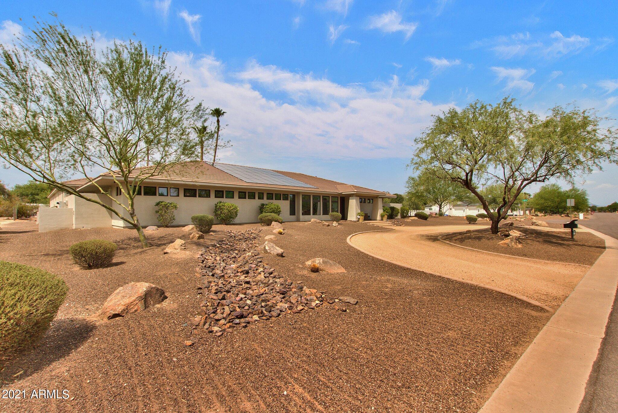 SUNDOWN RANCHOS - Residential