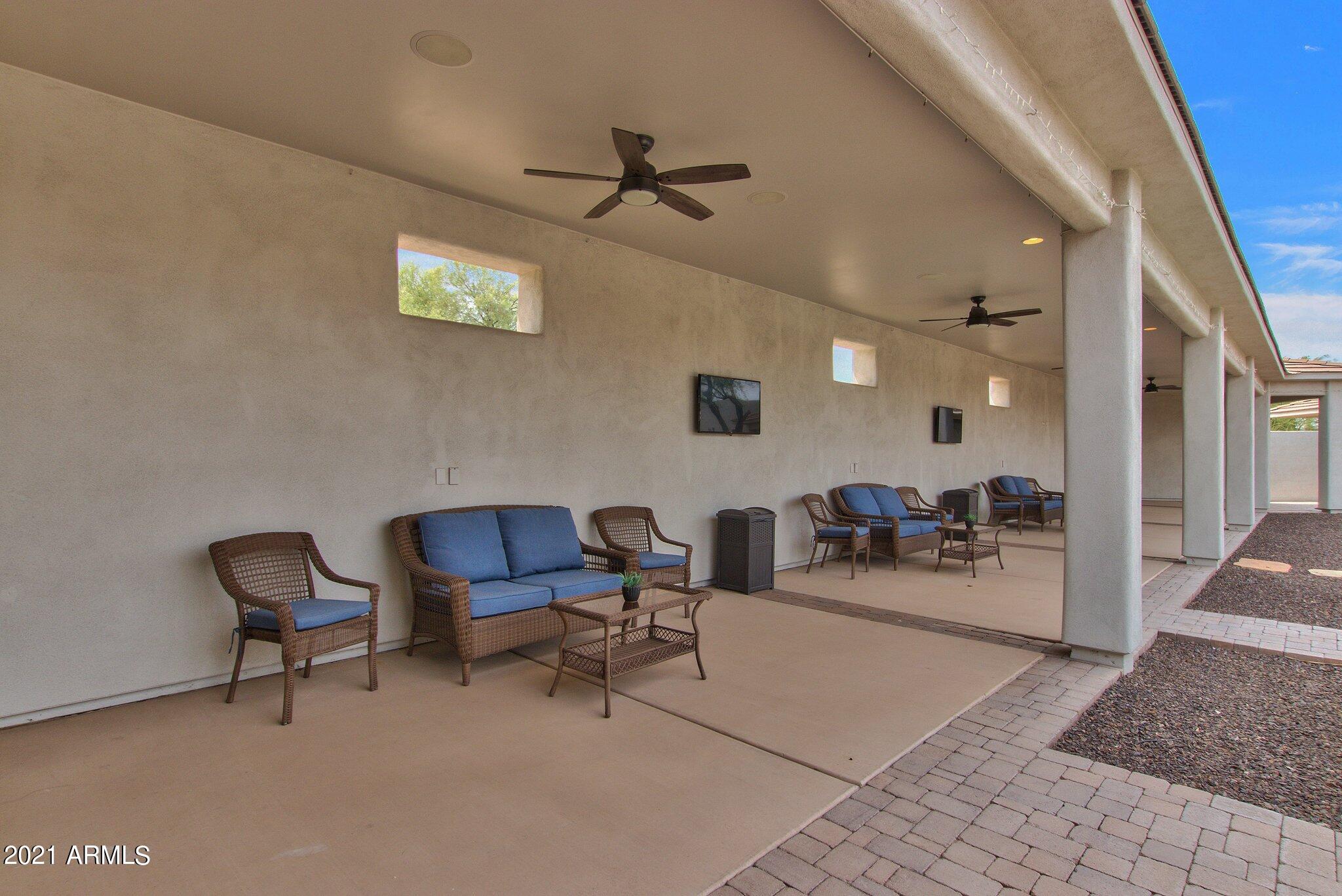 SUNDOWN RANCHOS - Residential