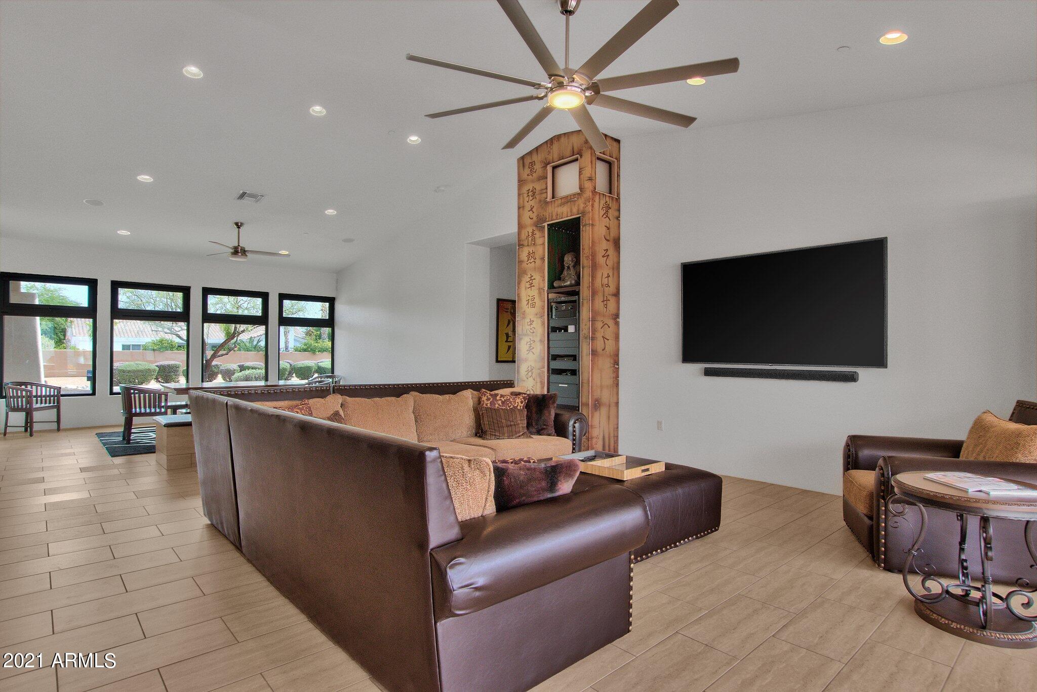 SUNDOWN RANCHOS - Residential