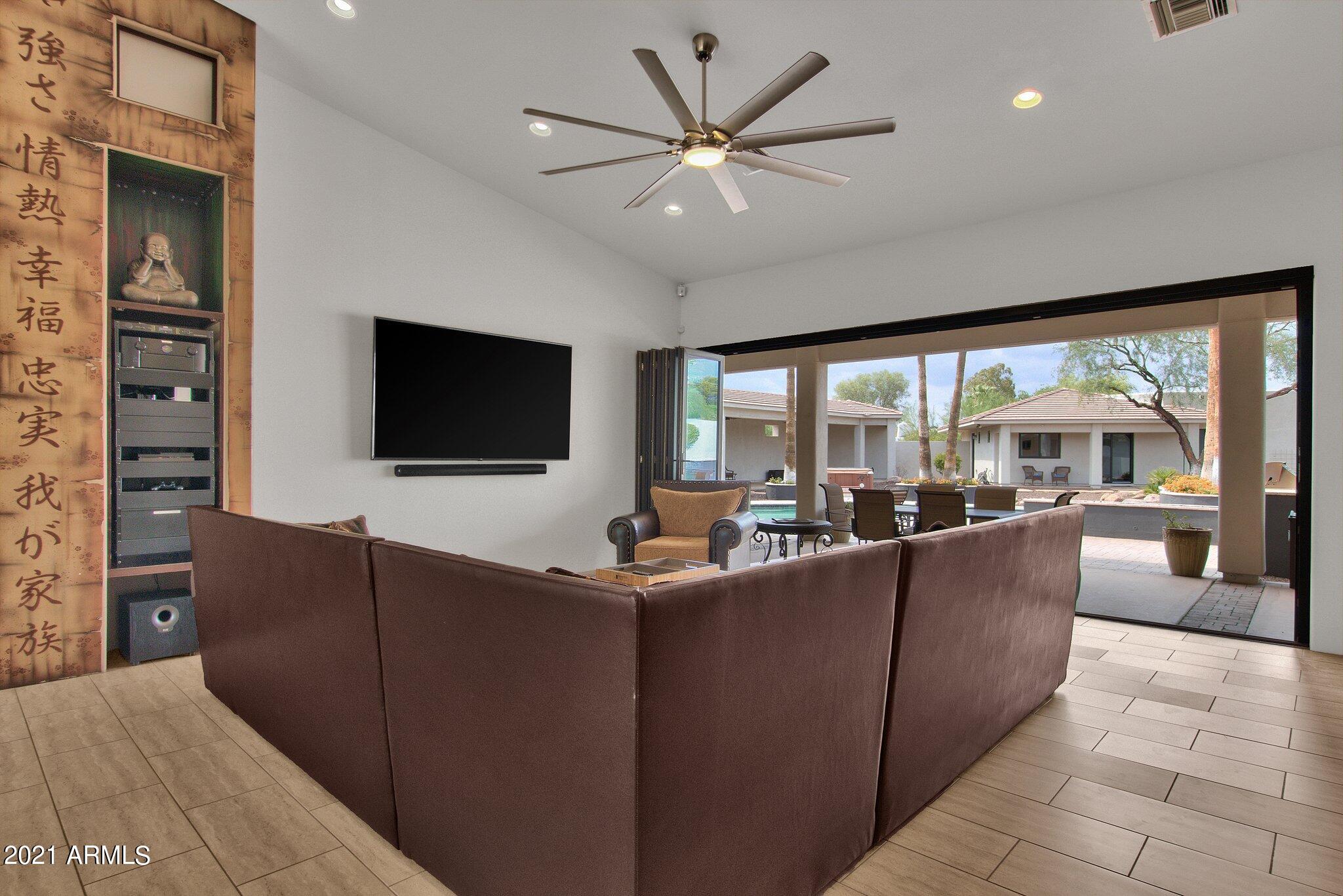 SUNDOWN RANCHOS - Residential