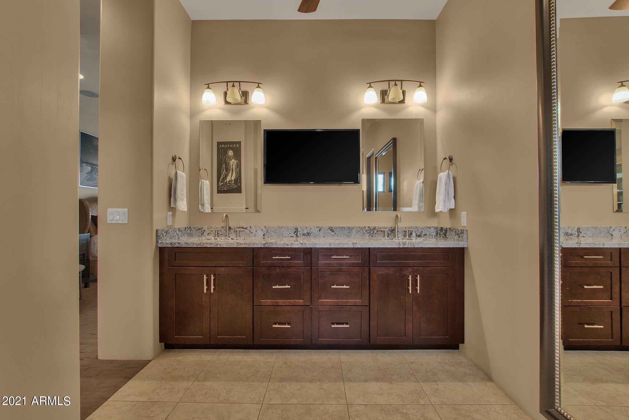 SUNDOWN RANCHOS - Residential