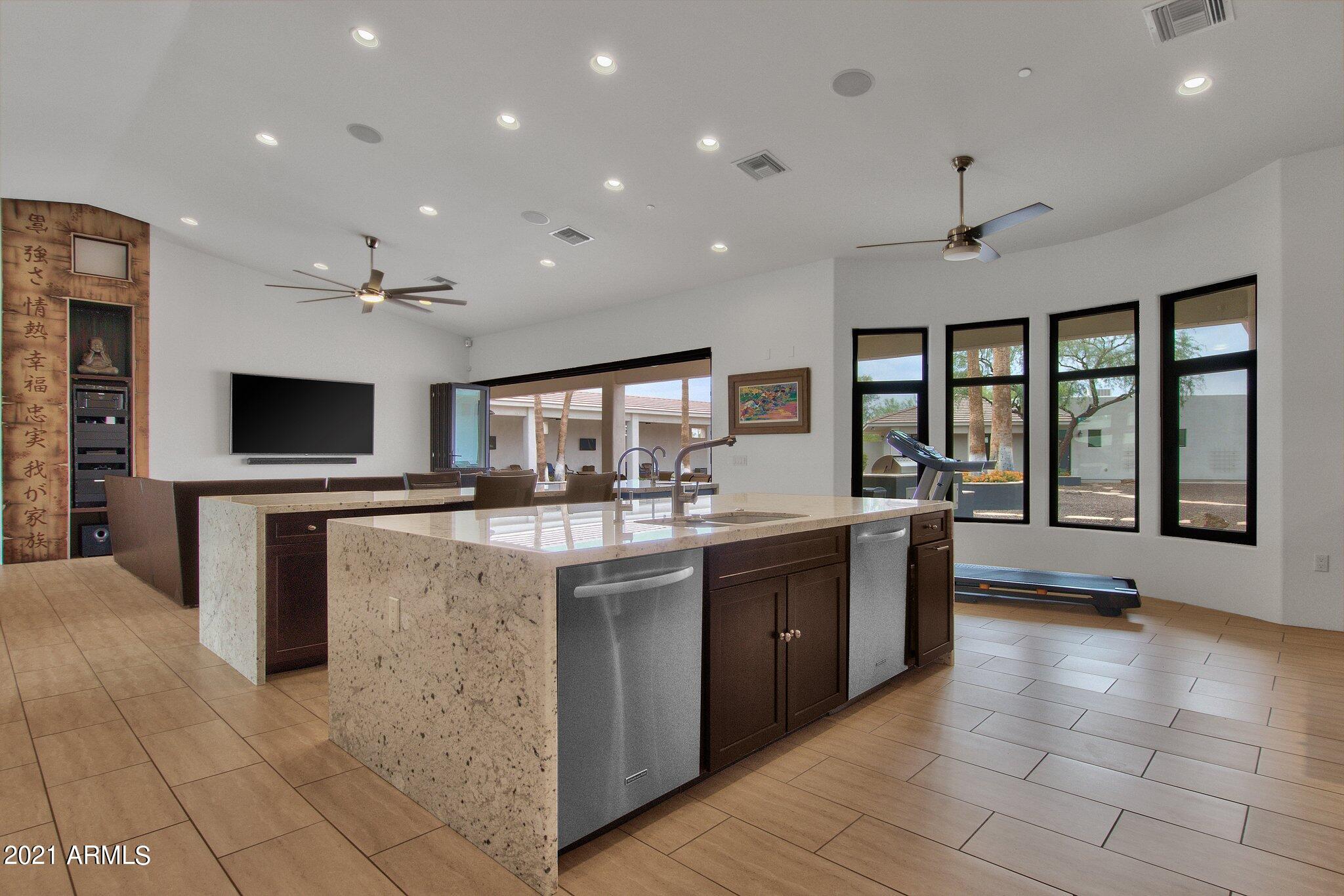 SUNDOWN RANCHOS - Residential