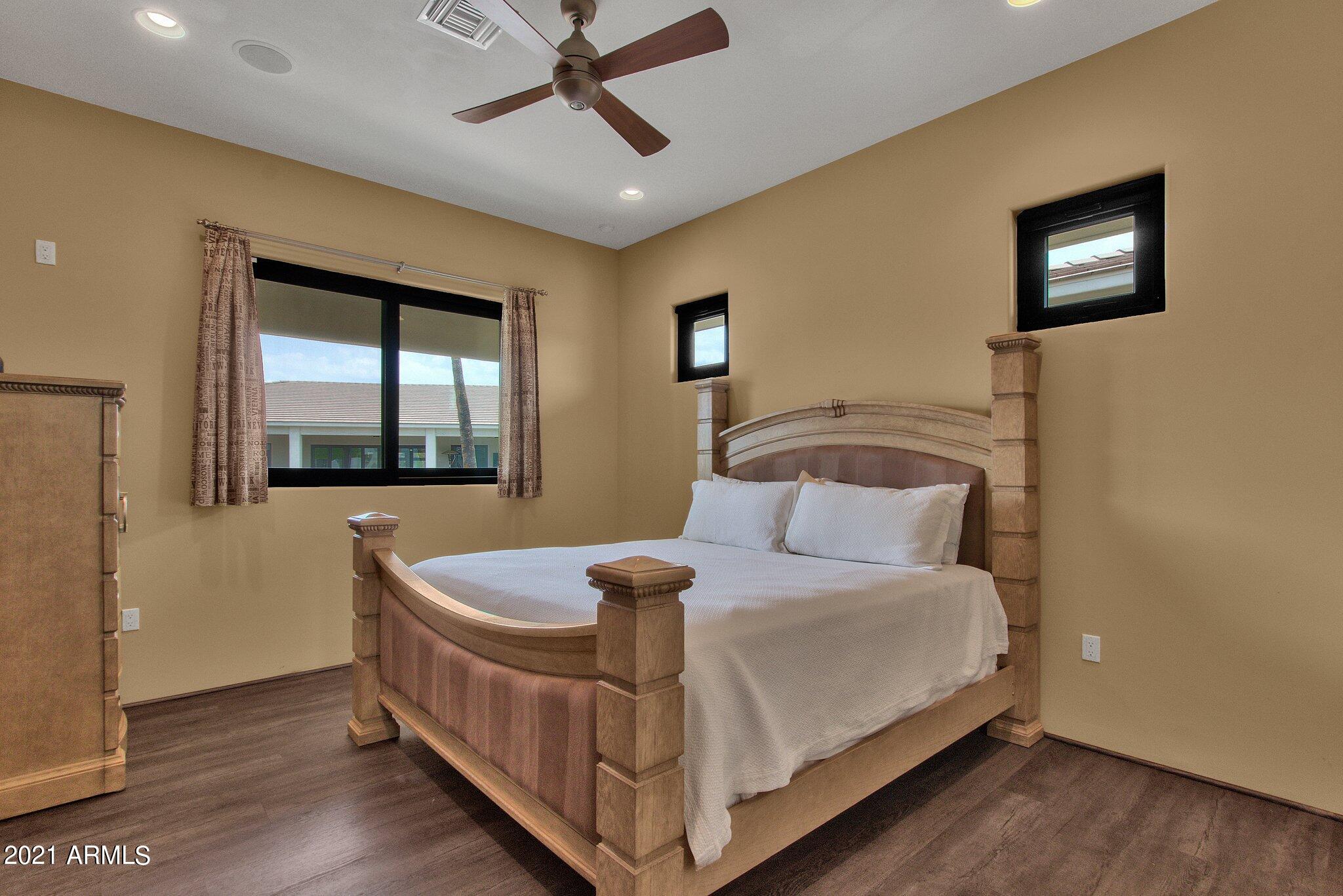 SUNDOWN RANCHOS - Residential