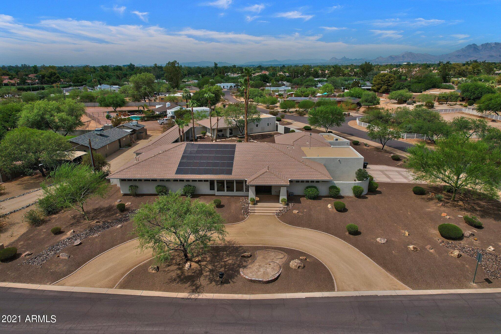 SUNDOWN RANCHOS - Residential