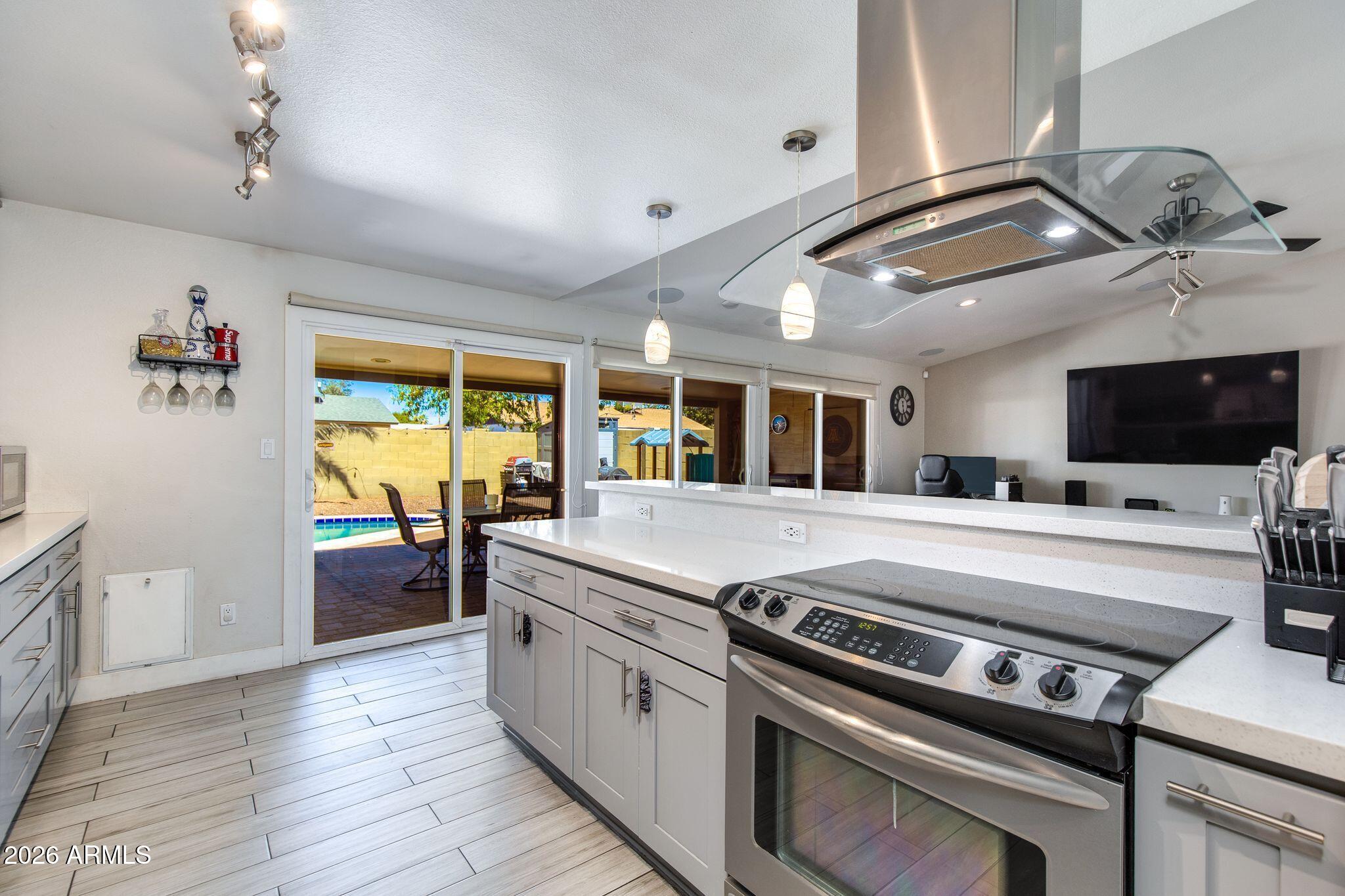 PARADISE VALLEY OASIS 11 - Residential
