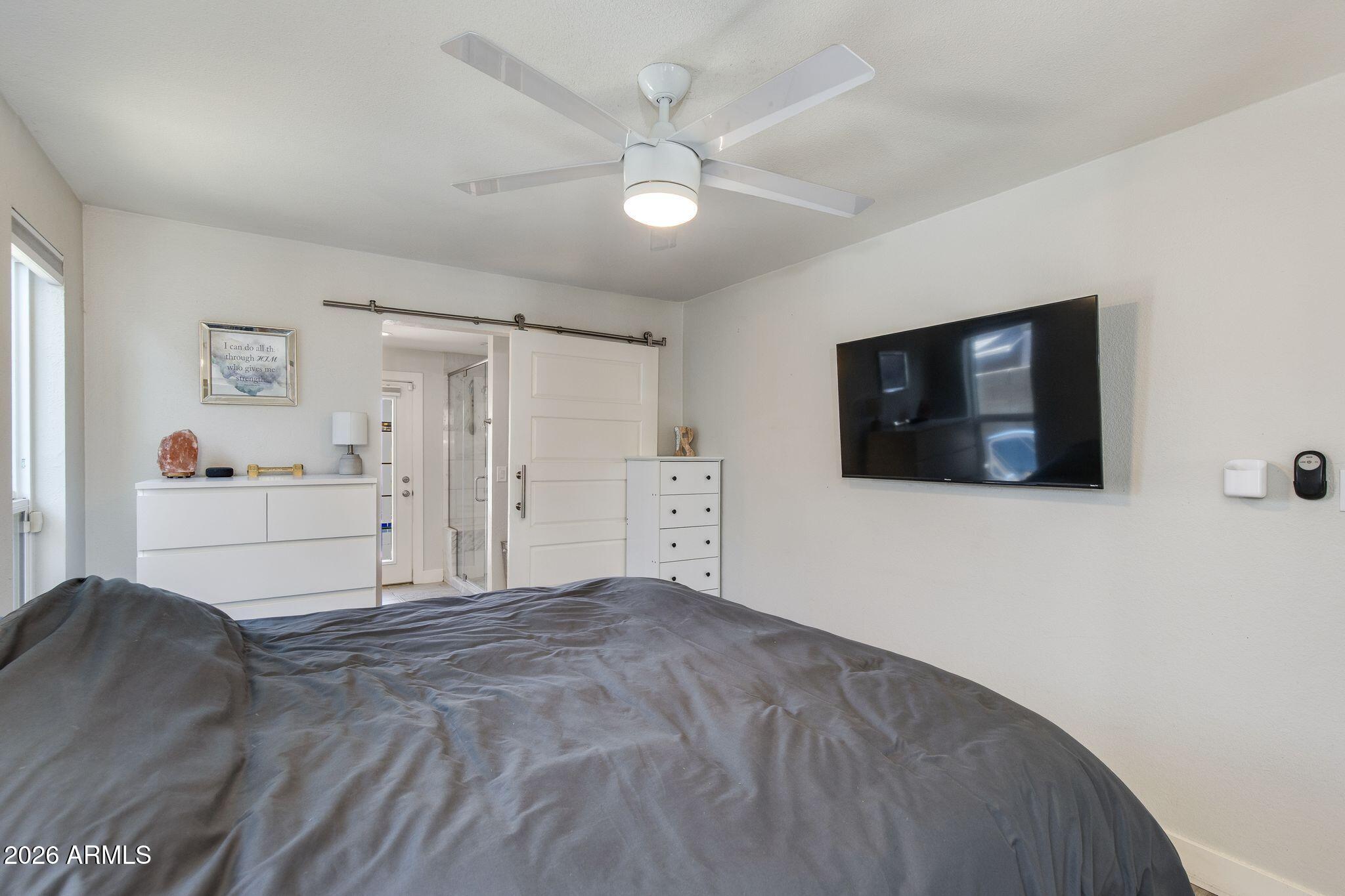 PARADISE VALLEY OASIS 11 - Residential