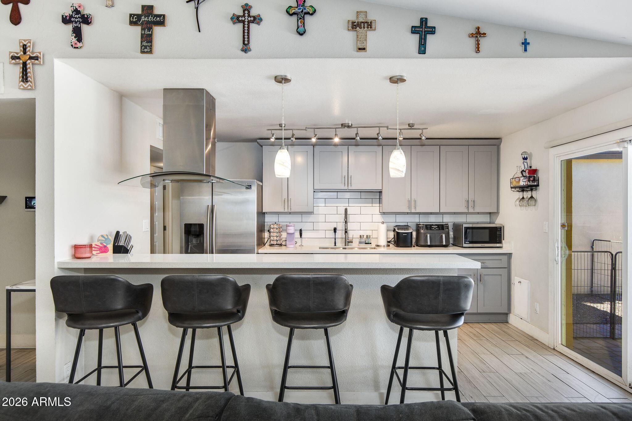 PARADISE VALLEY OASIS 11 - Residential