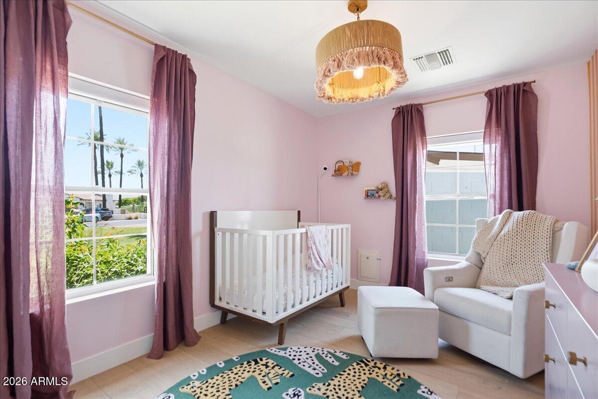 DATELAND LOTS 1-18 - Residential Lease