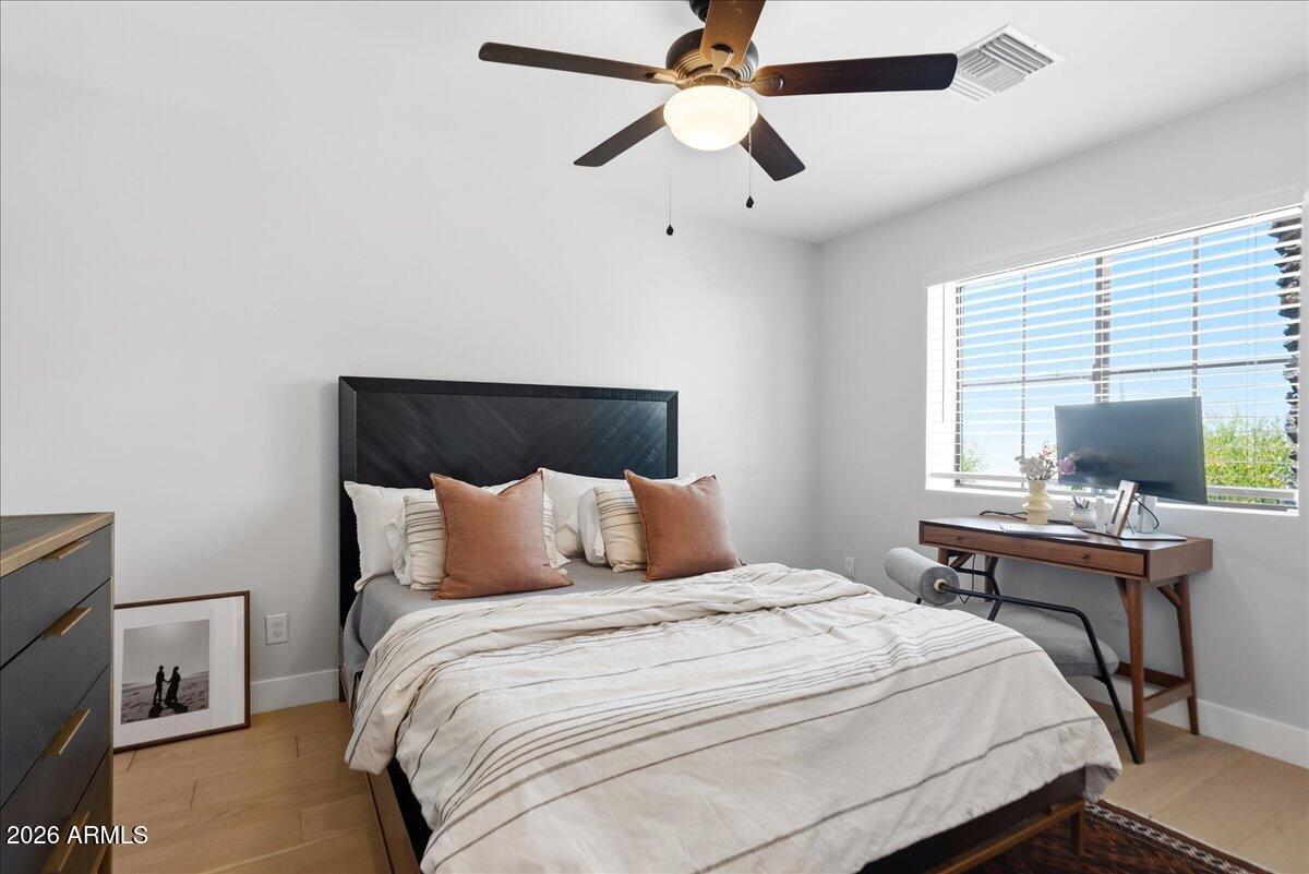 DATELAND LOTS 1-18 - Residential Lease