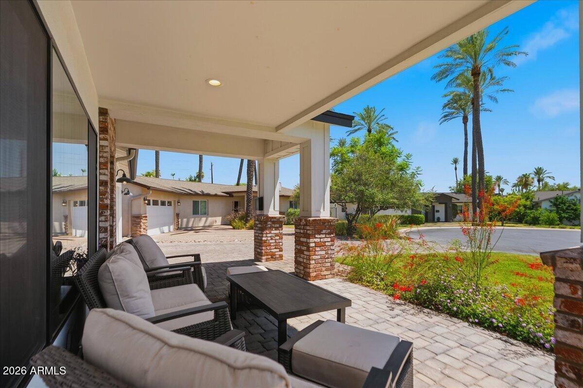 DATELAND LOTS 1-18 - Residential Lease