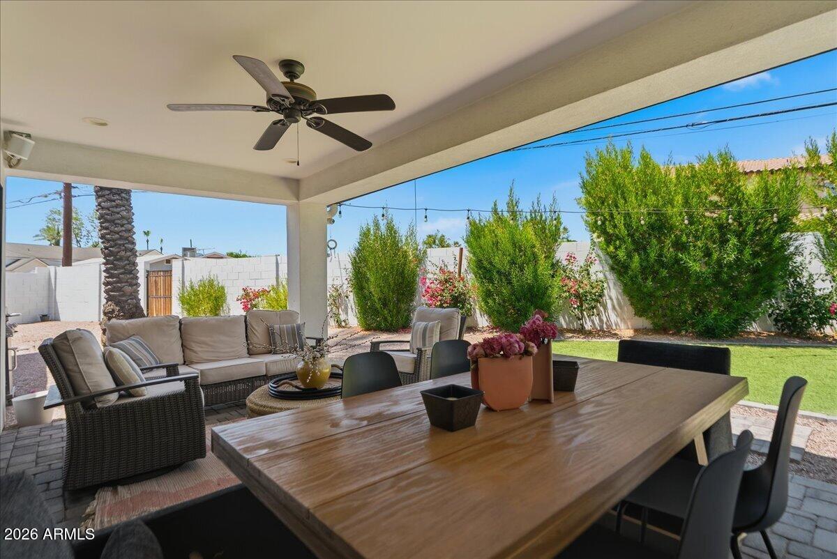 DATELAND LOTS 1-18 - Residential Lease
