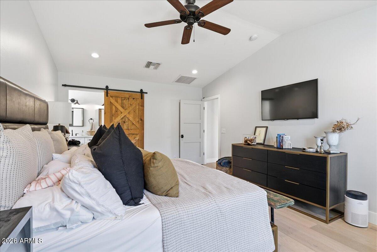 DATELAND LOTS 1-18 - Residential Lease