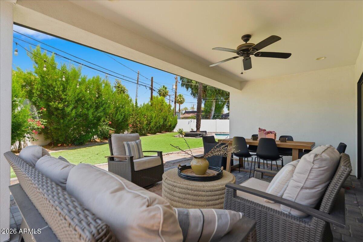 DATELAND LOTS 1-18 - Residential Lease