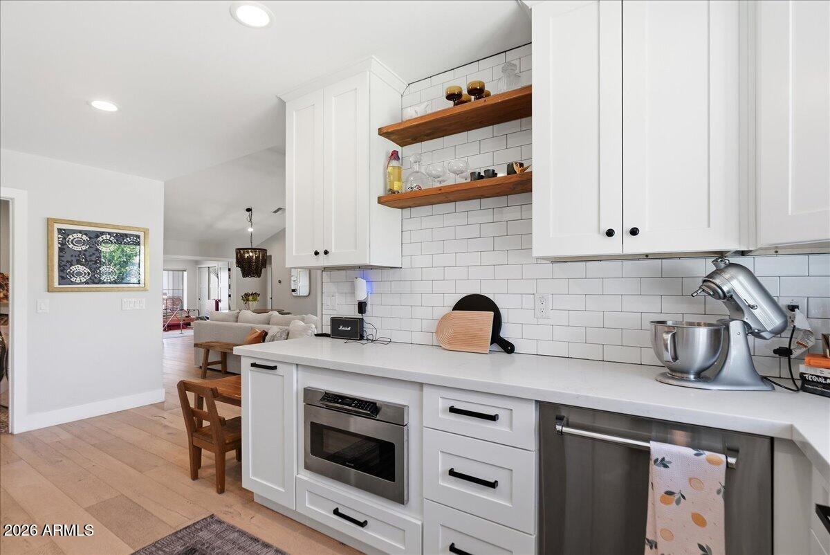 DATELAND LOTS 1-18 - Residential Lease