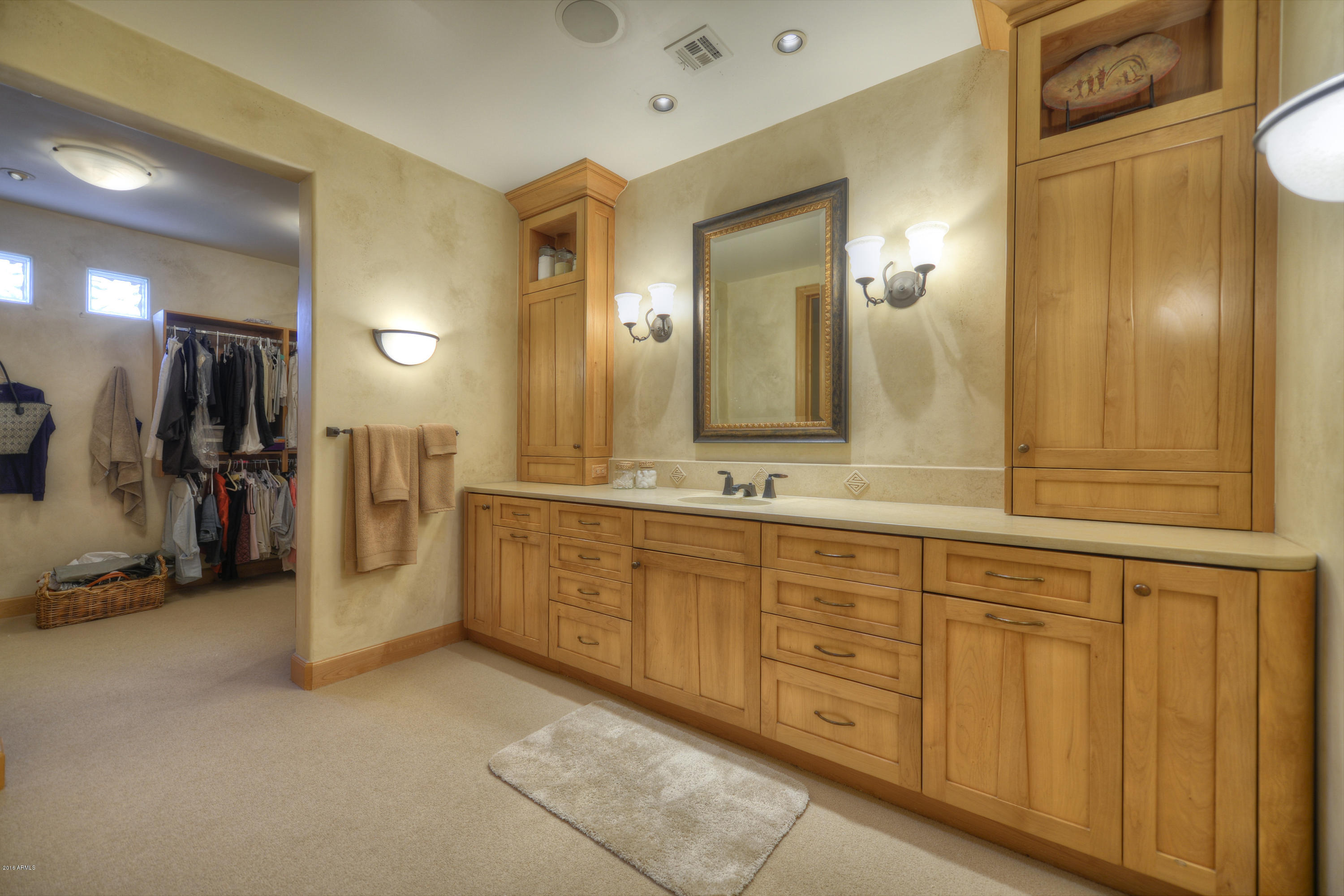 ESTANCIA - Residential