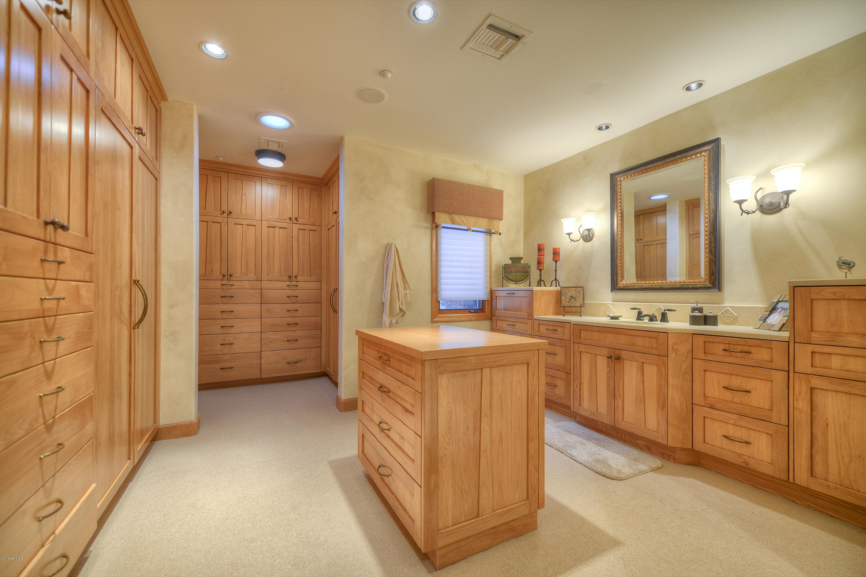 ESTANCIA - Residential