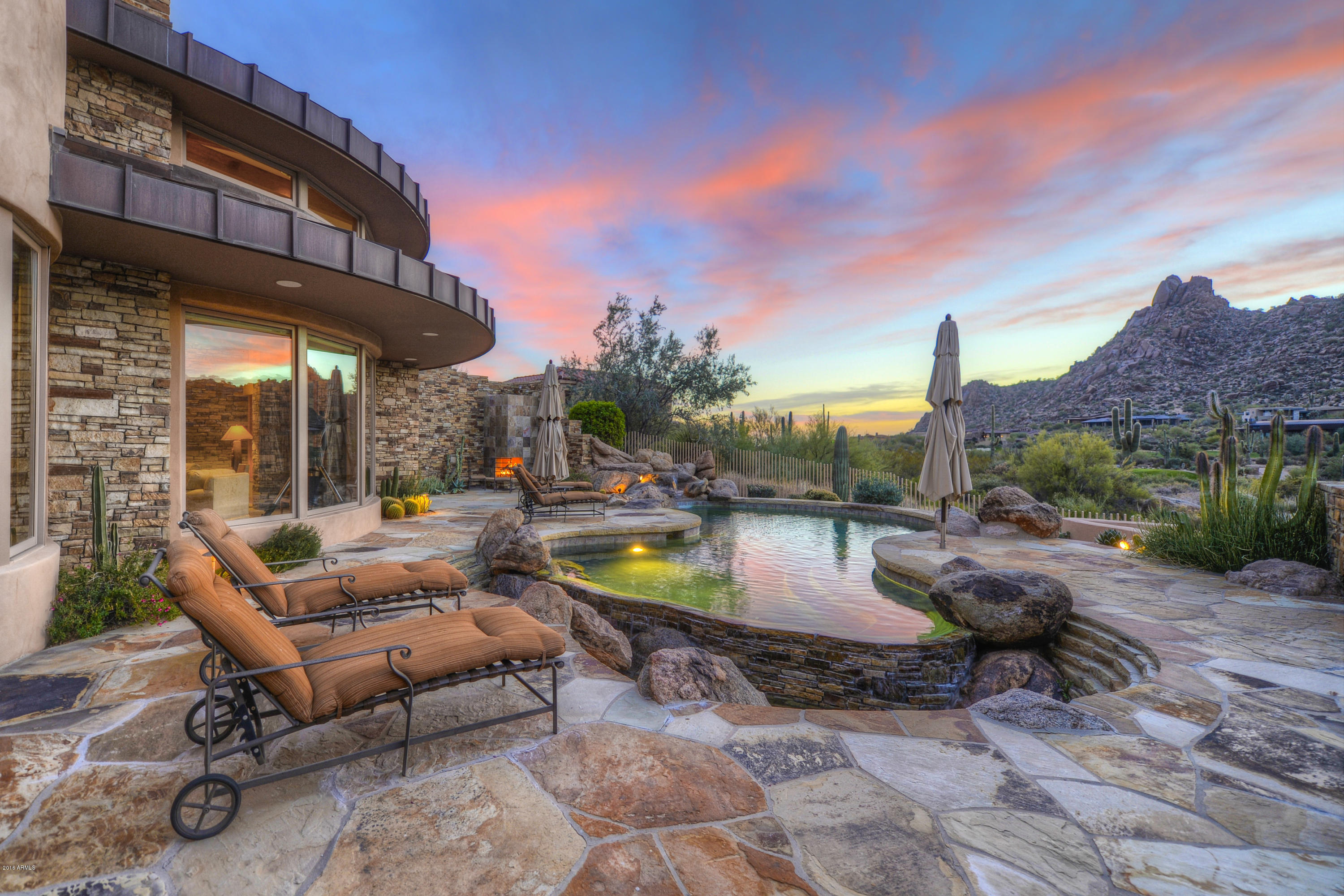 ESTANCIA - Residential