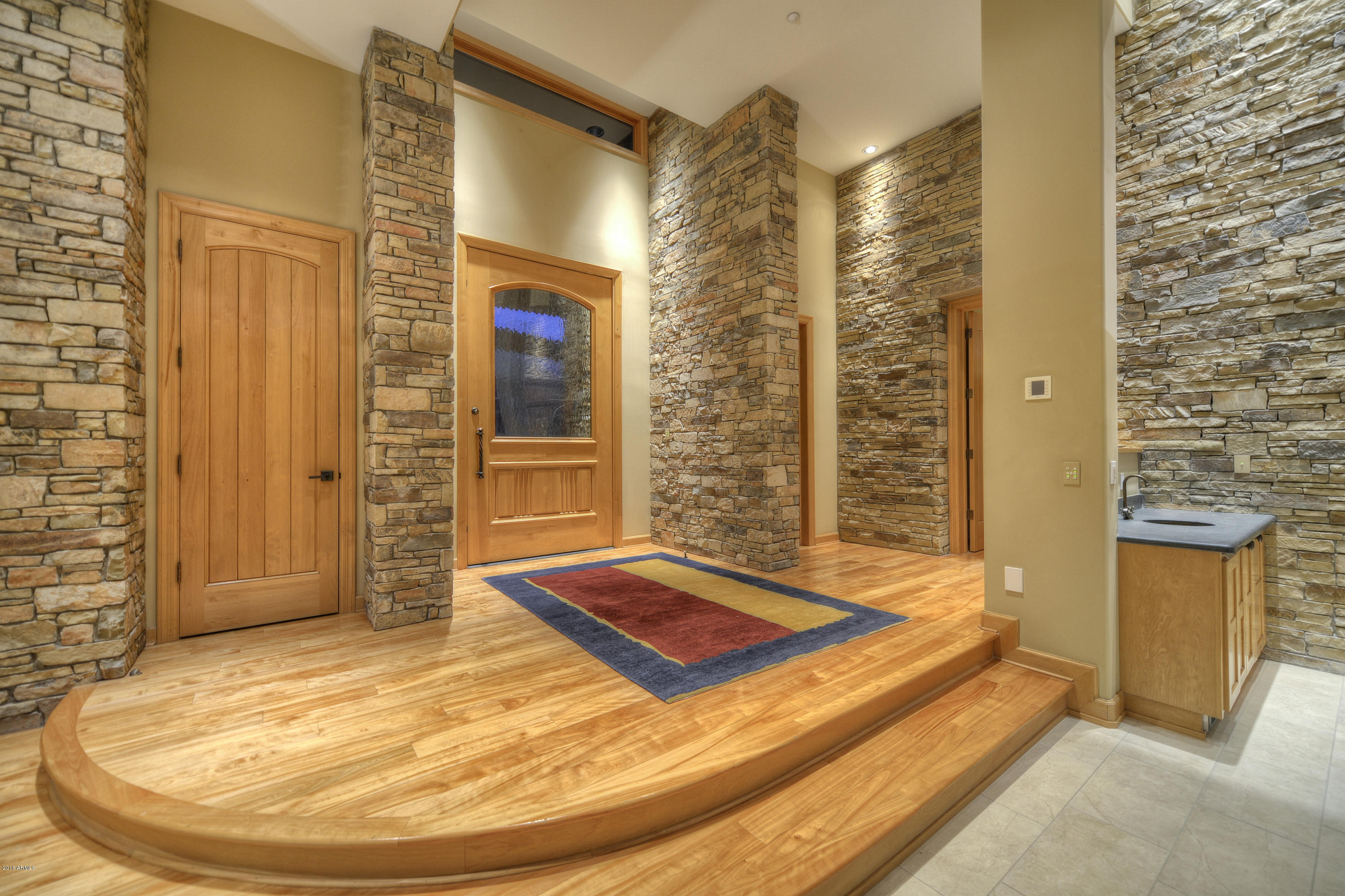 ESTANCIA - Residential