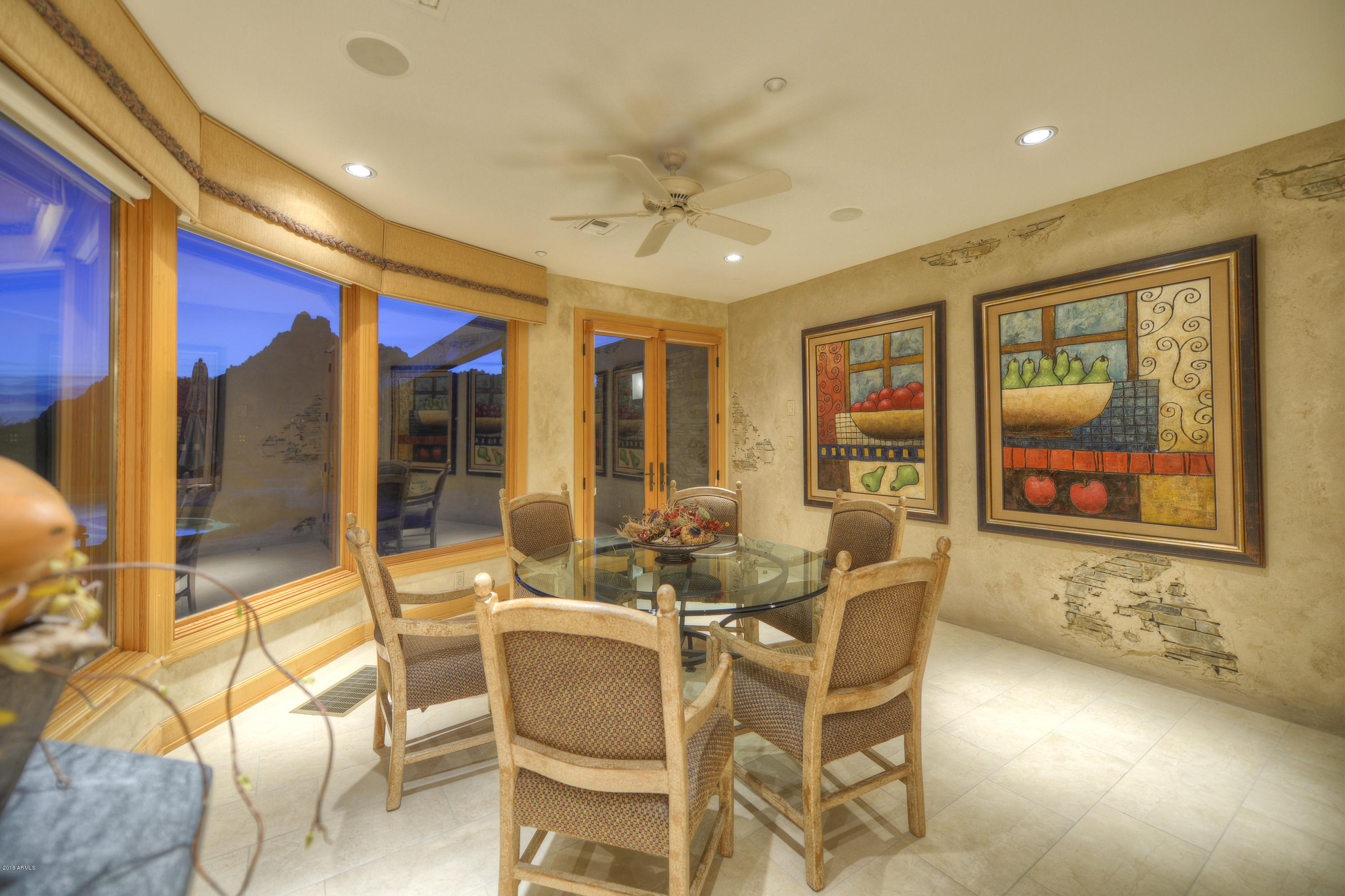 ESTANCIA - Residential