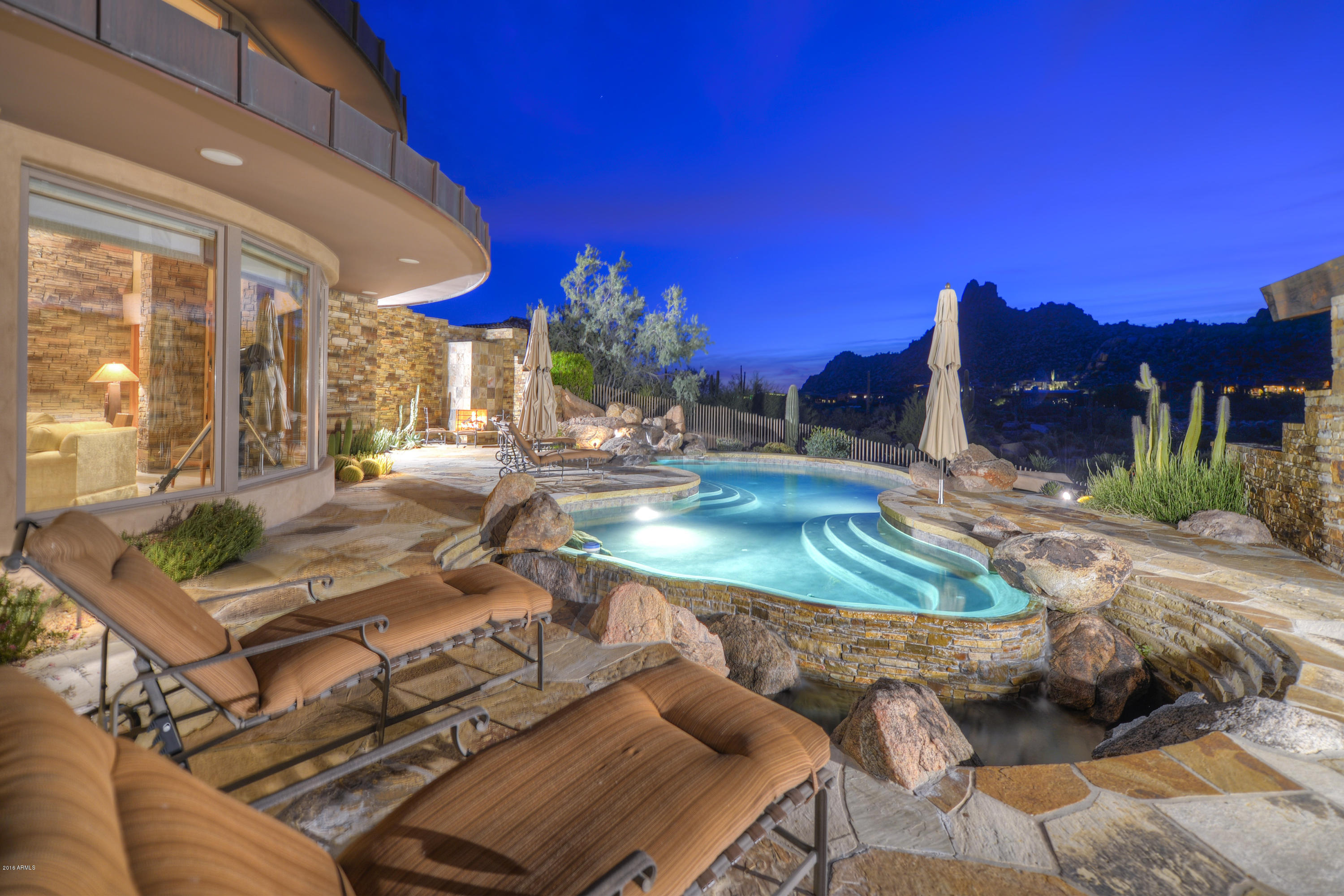 ESTANCIA - Residential