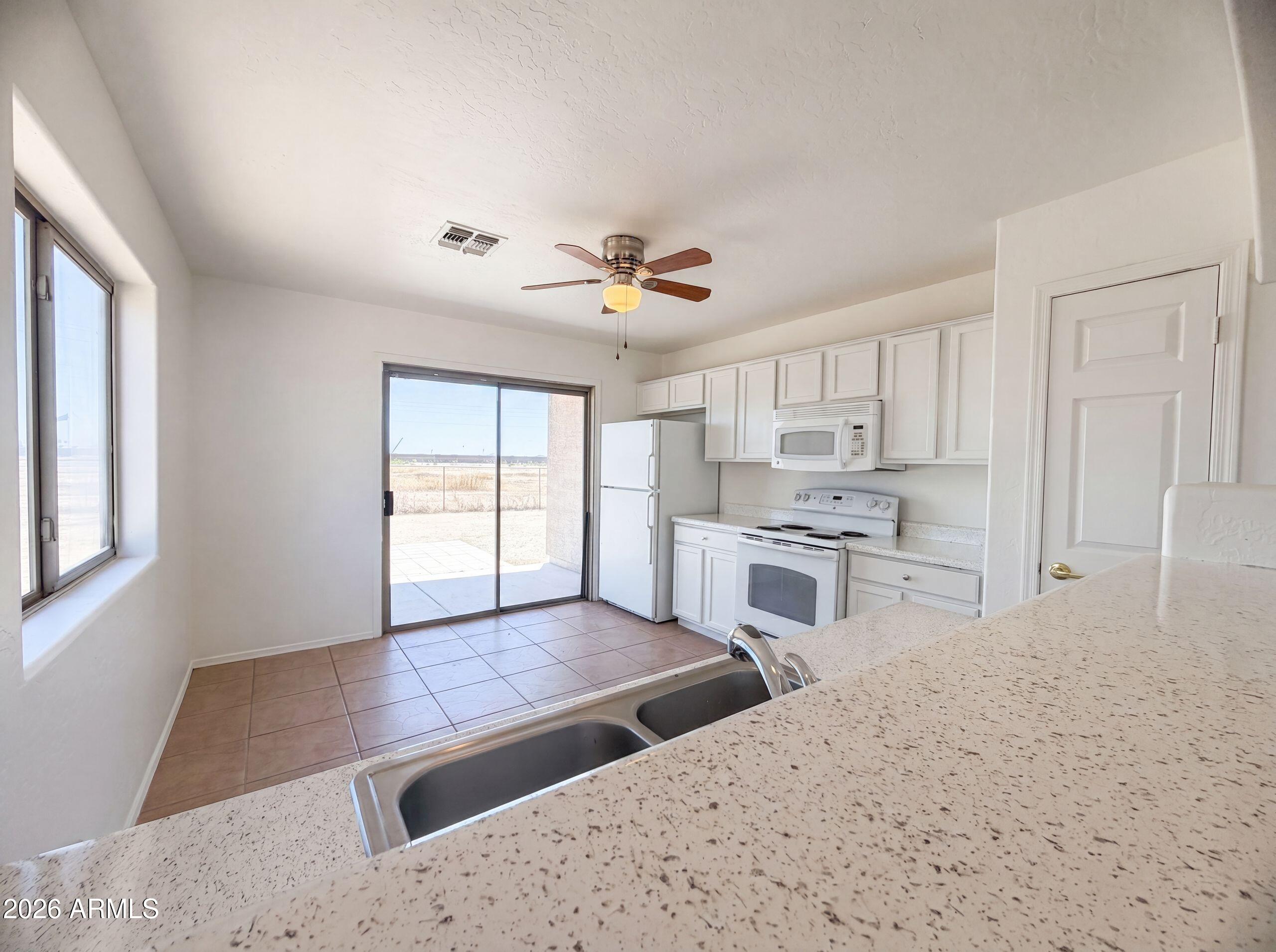 VALLEY OF THE SUN ESTATES UNIT ONE - Residential