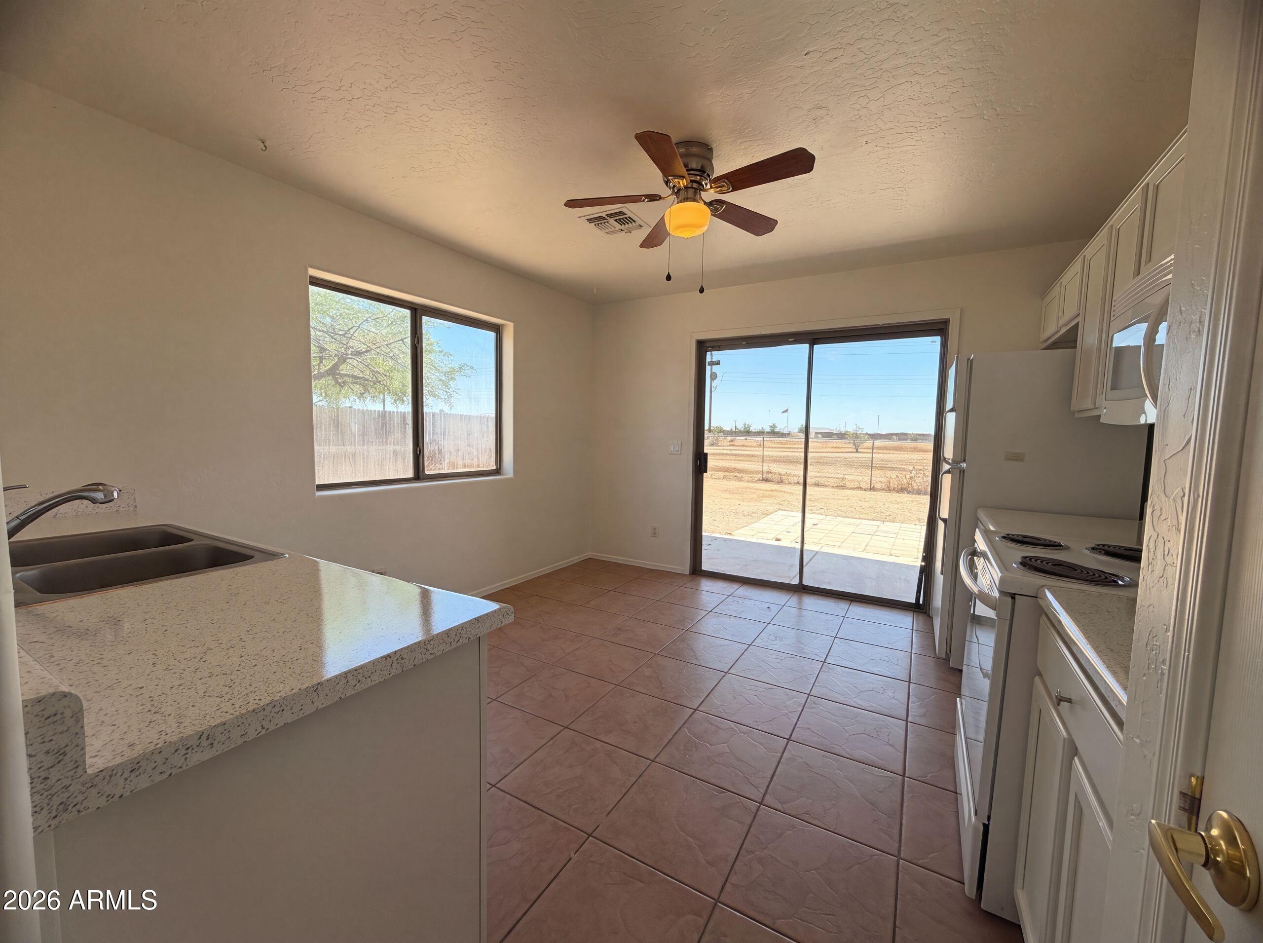 VALLEY OF THE SUN ESTATES UNIT ONE - Residential
