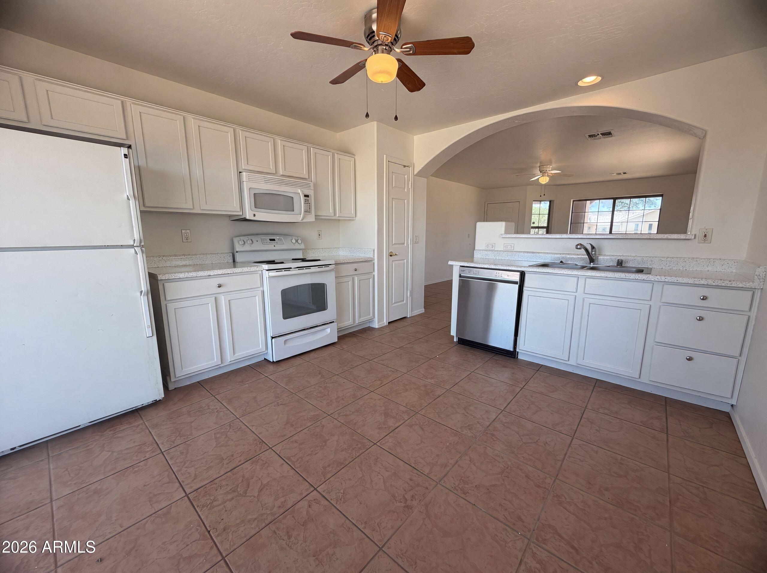 VALLEY OF THE SUN ESTATES UNIT ONE - Residential